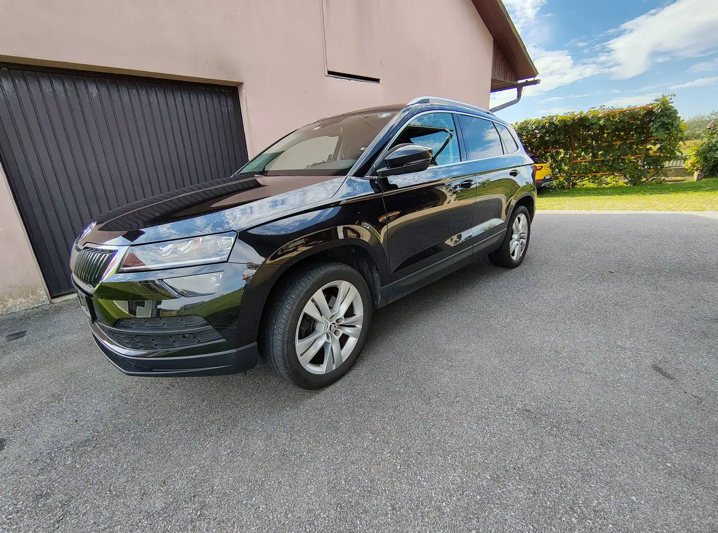 Skoda Karoq Karoq 2,0 TDI SCR 4x4 Style Limited Style Limited Schwarz - 1