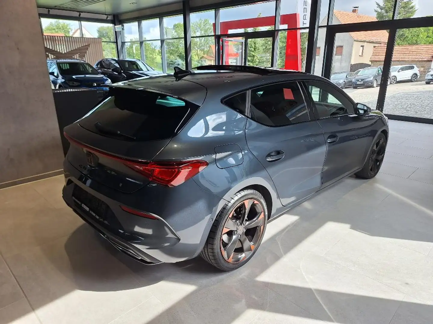 CUPRA Leon Grau - 2