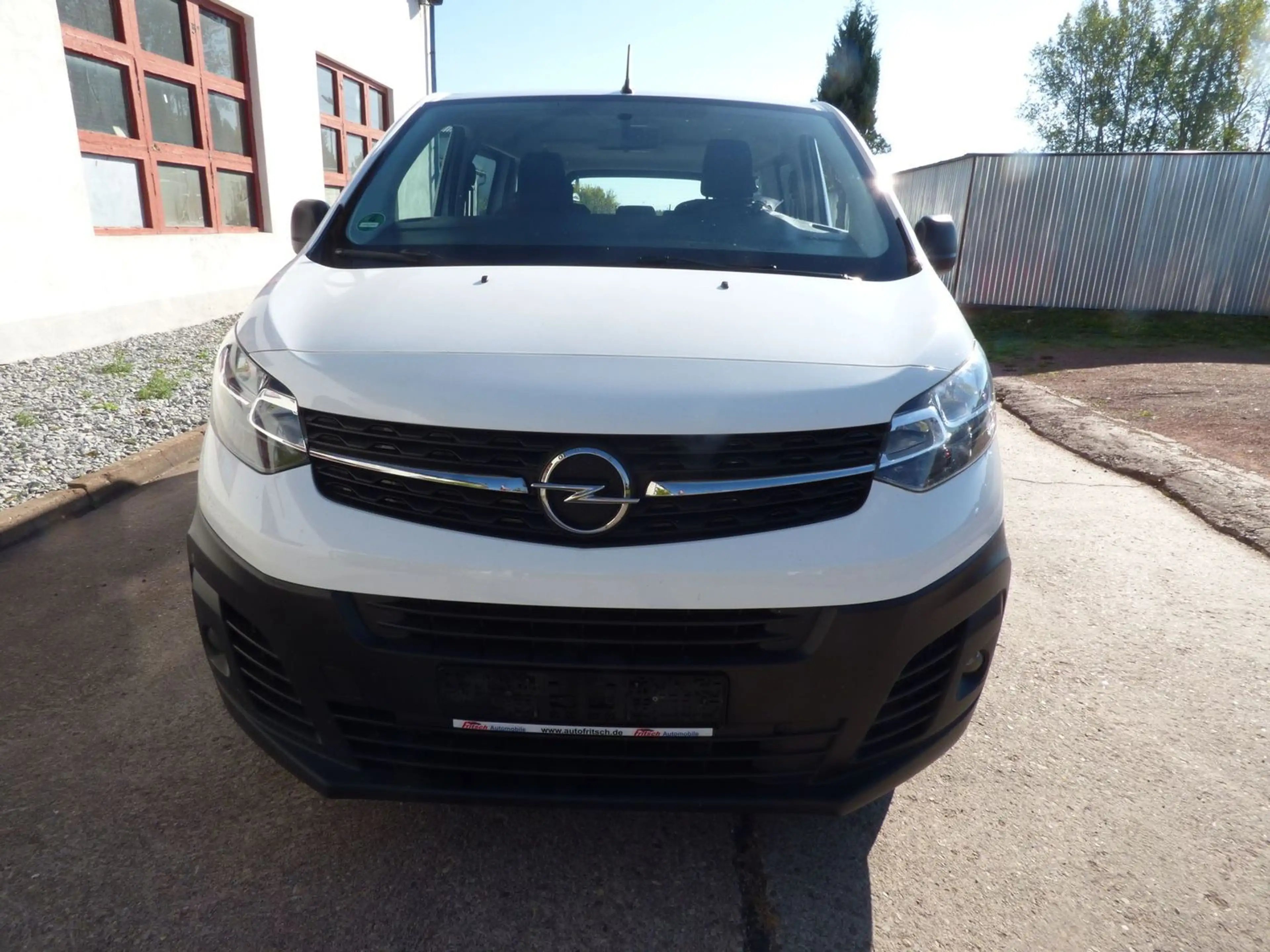 Opel Vivaro L (L3) 8 Sitzer, PDC, DAB, Multimedia — photo 3