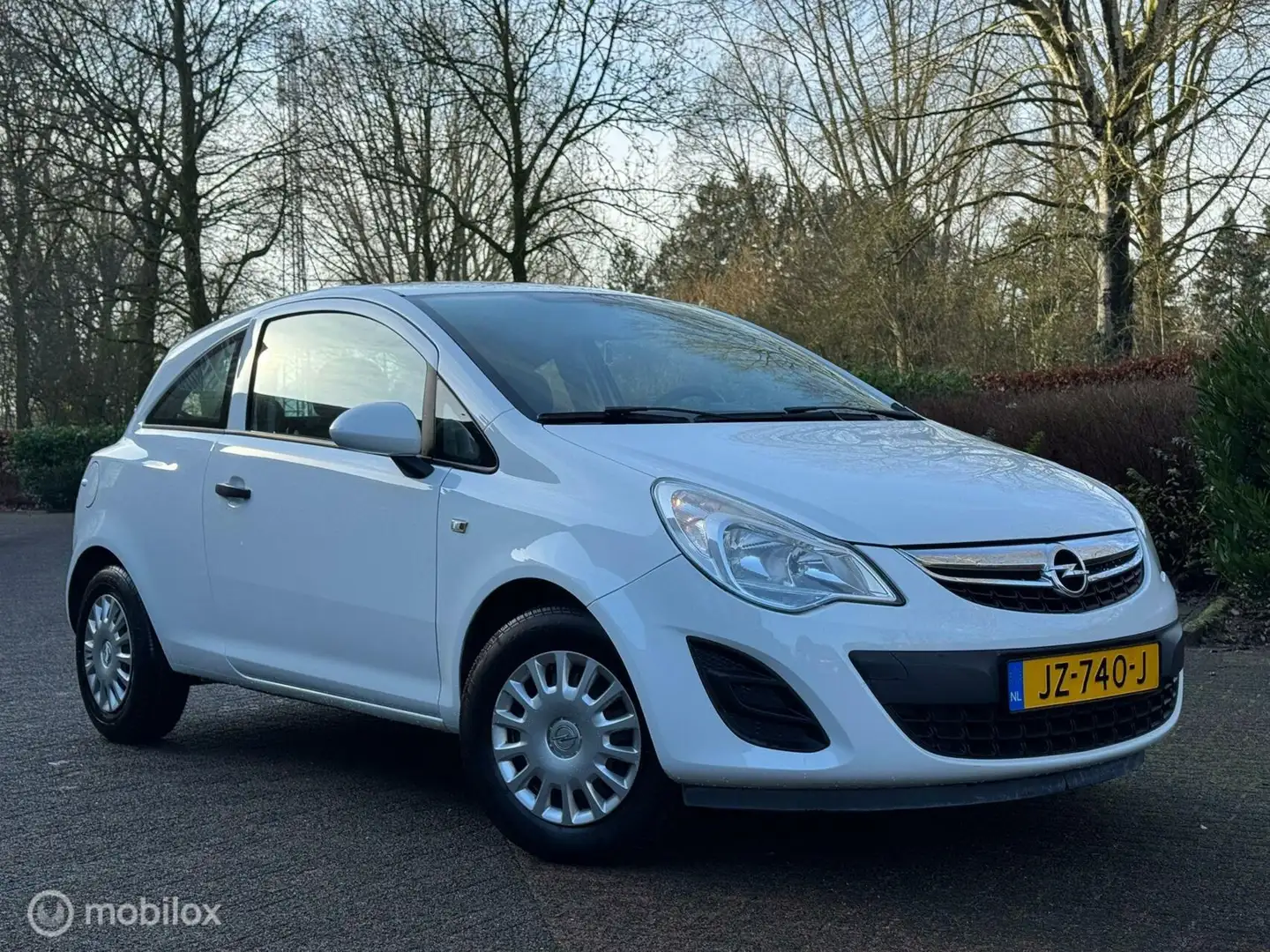 Opel Corsa 1.2 EcoFlex Selection 2011 APK Blanco - 2