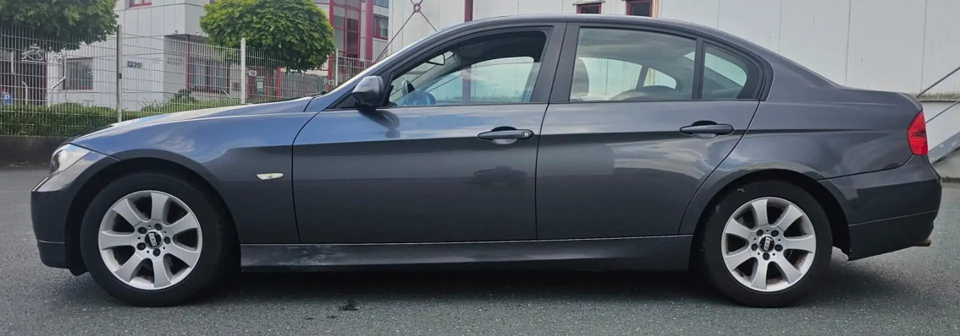 BMW 318 3er 318i Gris - 2