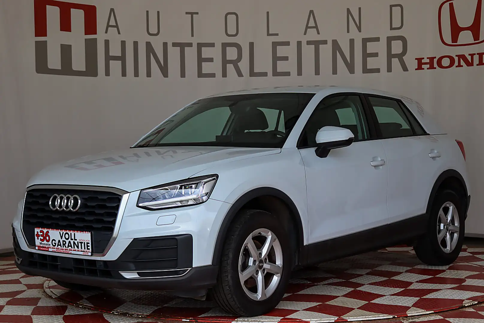Audi Q2 30 TDI S-tronic / LED / NAVI / PDC / KEYLESS GO Weiß - 1