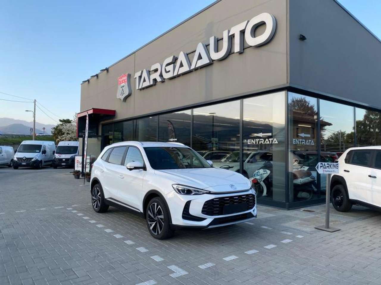 MG ZS 1.5 hybrid+ Luxury auto