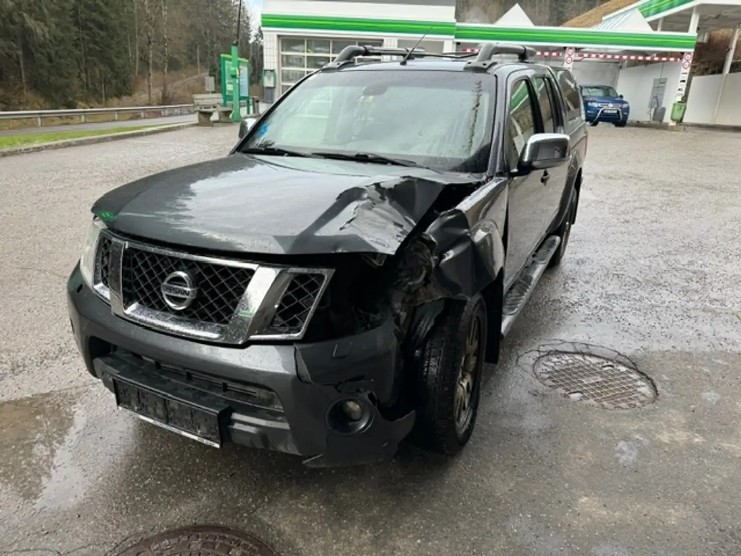 Nissan Navara Navara V6 Unfall auch Einzelteileverkauf!!! Gris - 2