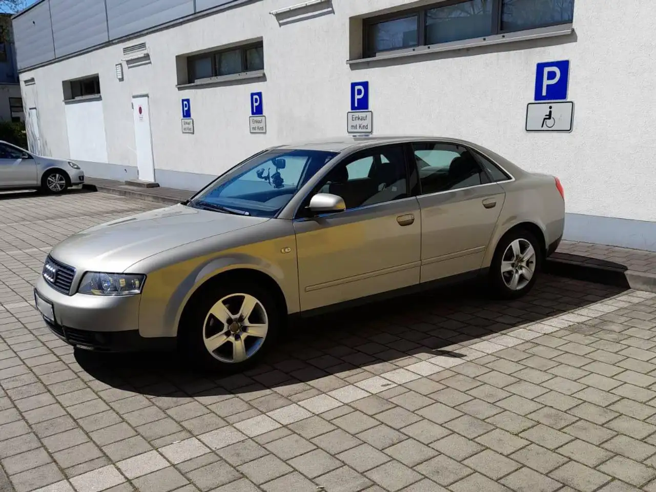 Audi A4 2.0 multitronic, foto 3
