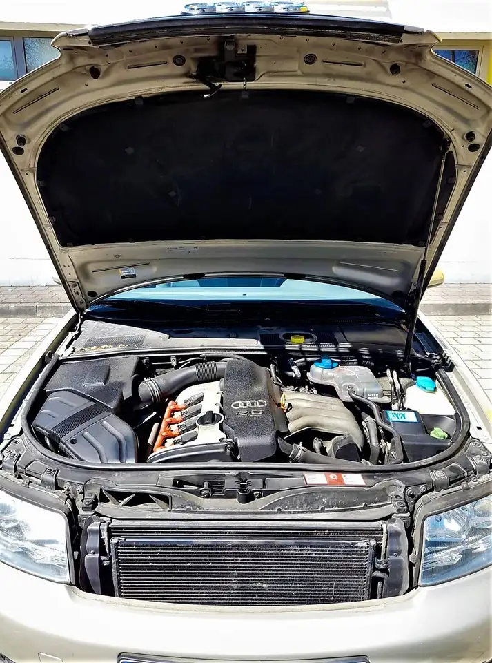 Audi A4 2.0 multitronic, foto 8