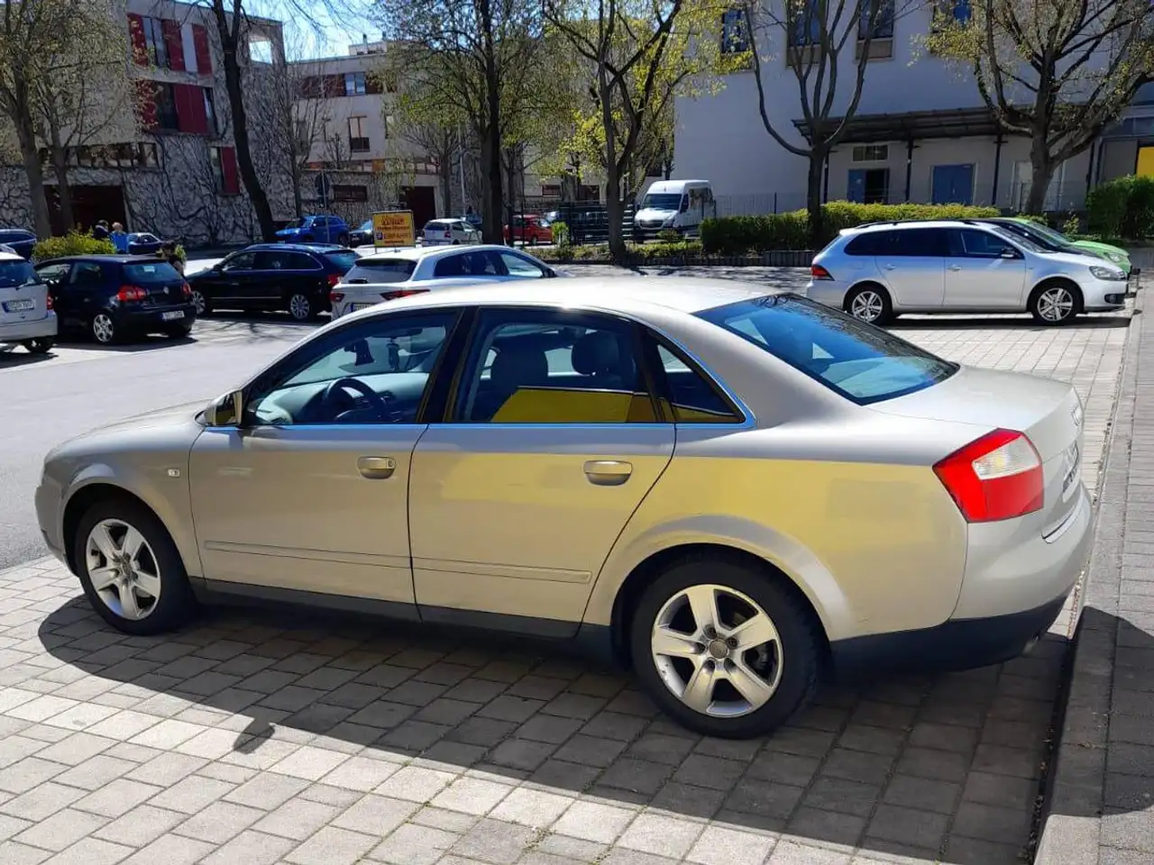 Audi A4 2.0 multitronic, foto 6