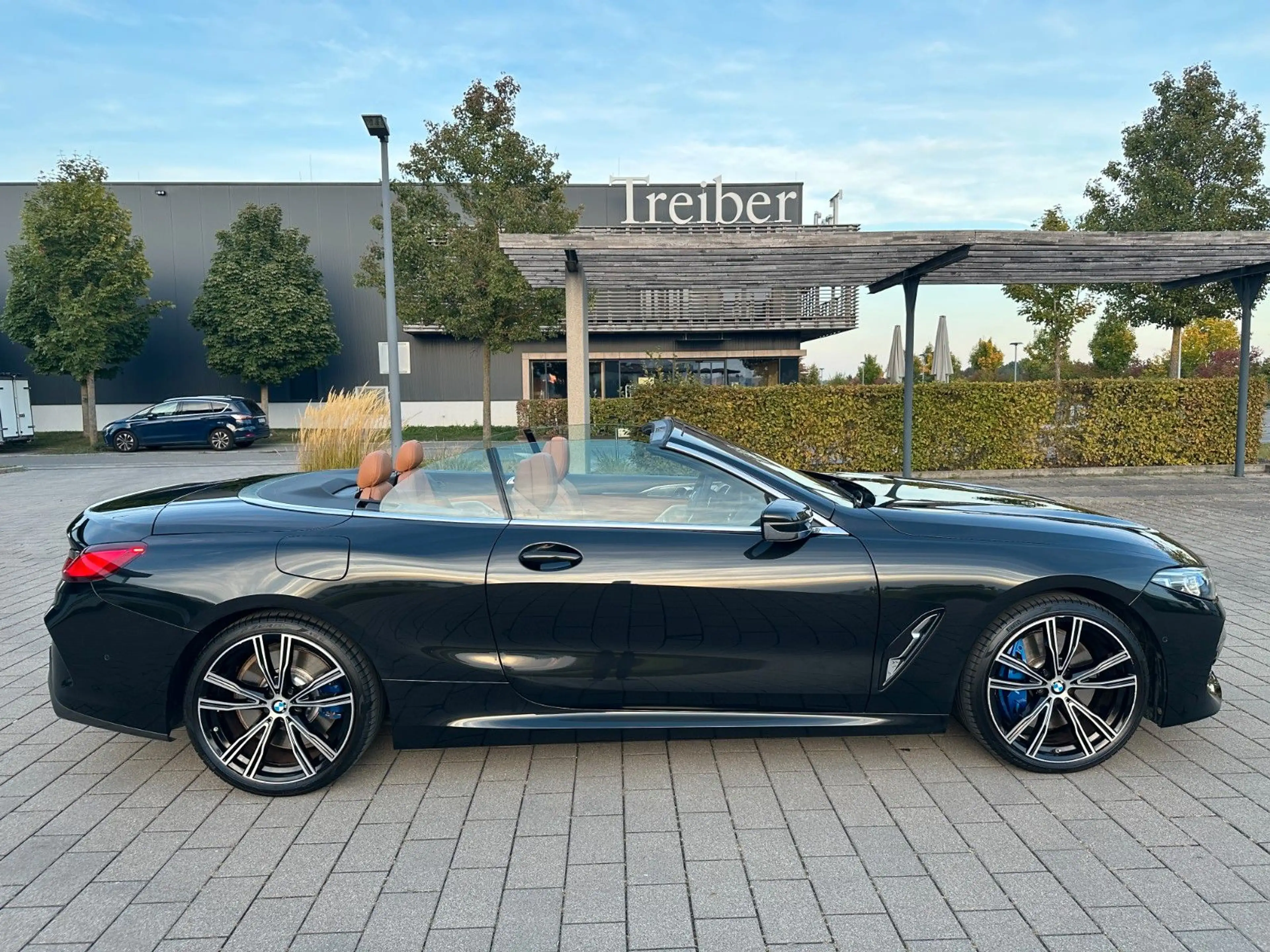 BMW 840 d Cabrio/xDrive/Individual/B&W/Laser/Sitzklim — photo 7