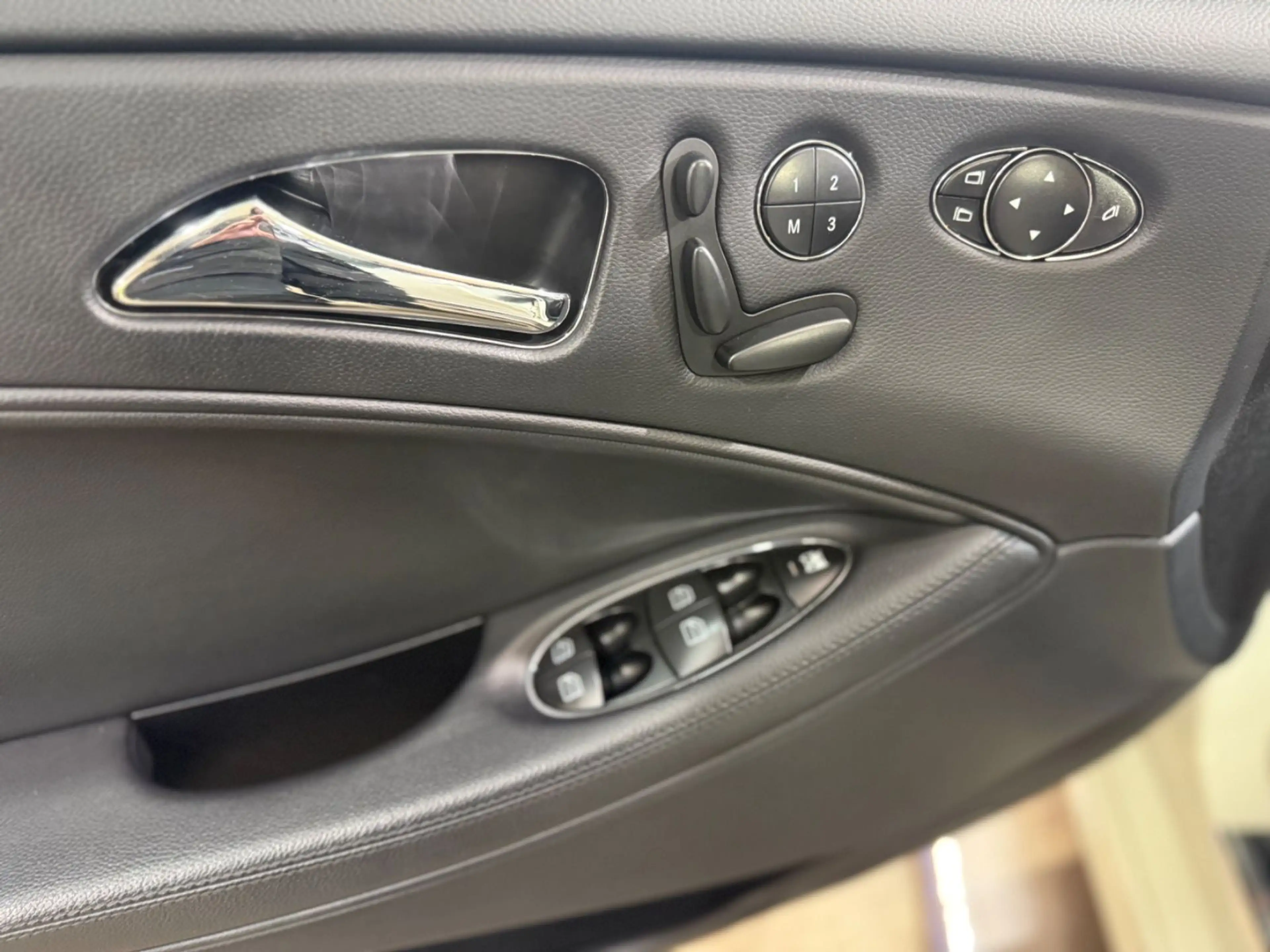 Mercedes-Benz CLS 500 AMG  CLS 550 AMG  / Top Zustand / — photo 16