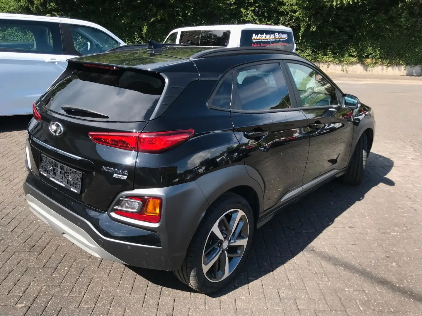Hyundai KONA Style 4WD, AUT*NAVI*RFK*LED*SHZ*4R.neu Schwarz - 2