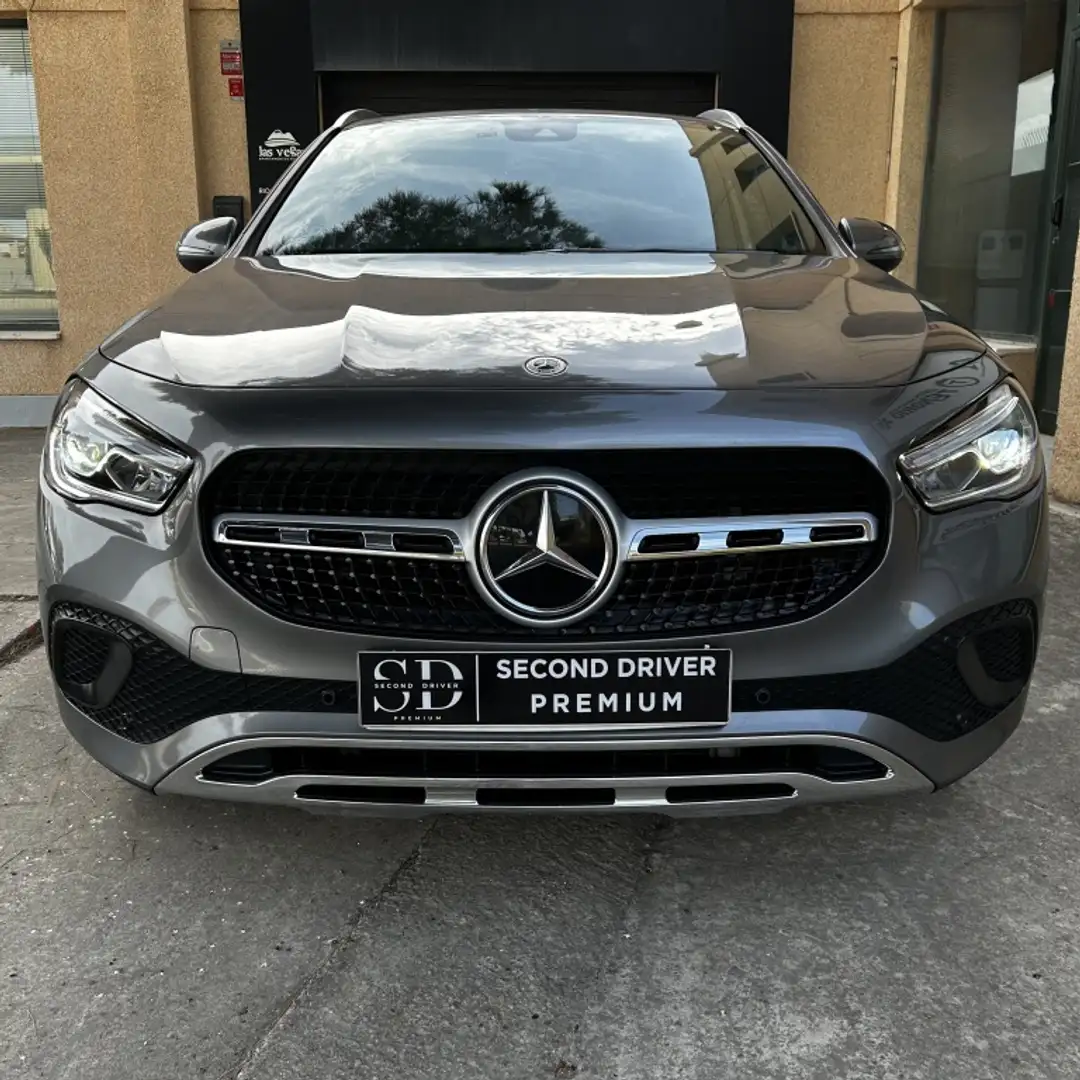 Mercedes-Benz GLA 200 200d 8G-DCT Gris - 2