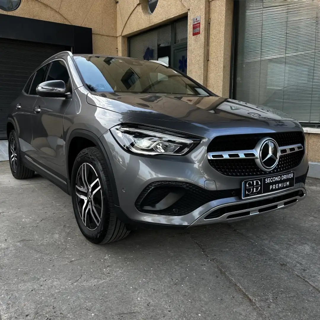 Mercedes-Benz GLA 200 200d 8G-DCT Gris - 1
