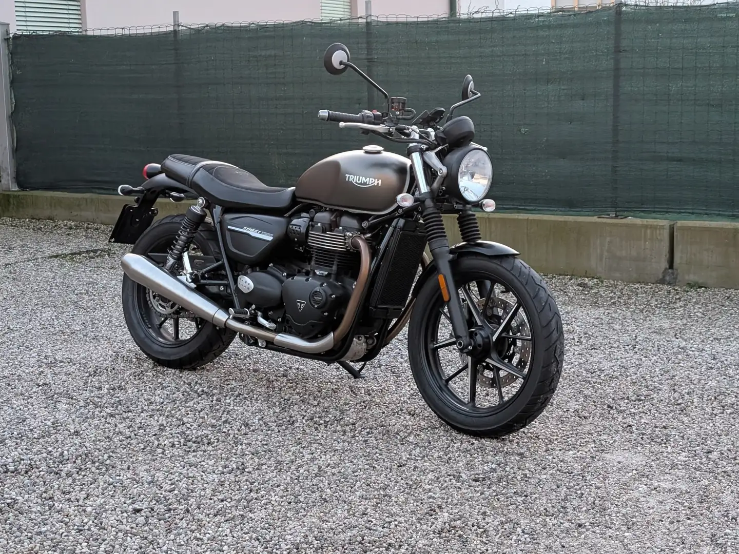Triumph Street Twin Verde - 2