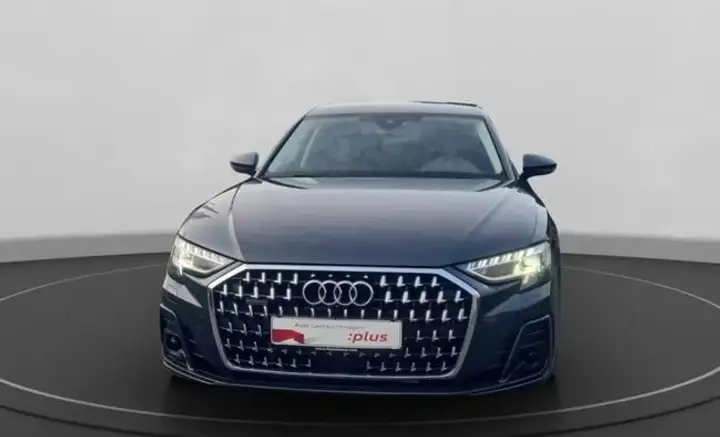 Audi A8 2024, foto 2