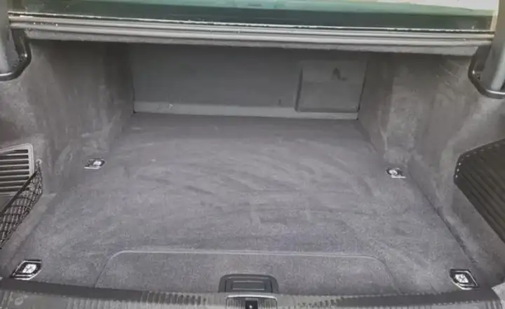 Audi A8 2024, foto 14