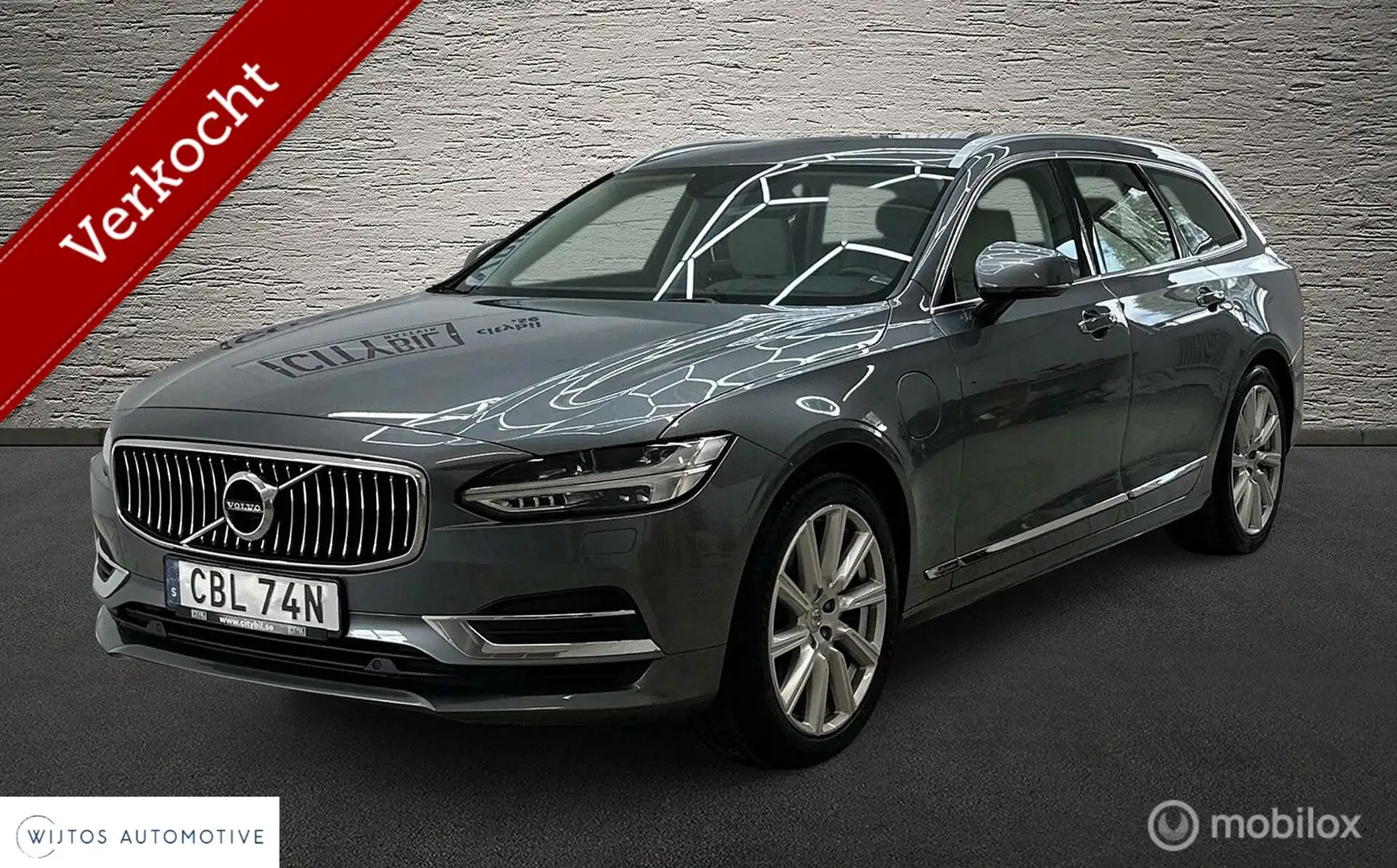 Volvo V90 2.0 T8 AWD Inscription, leer, trekhaak, winterb Grau - 1