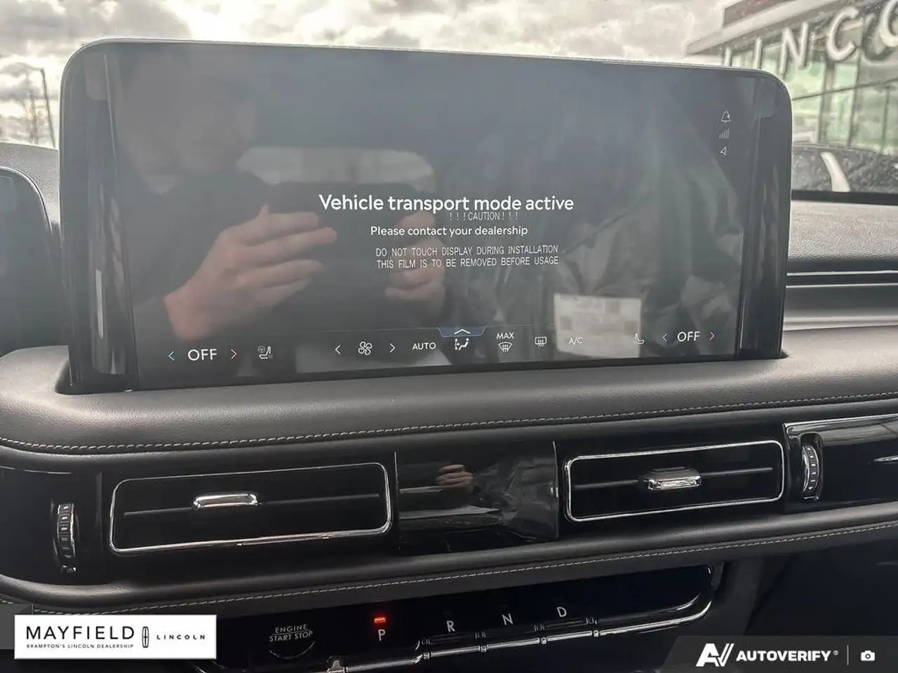 Lincoln Aviator снимка Lincoln Aviator
