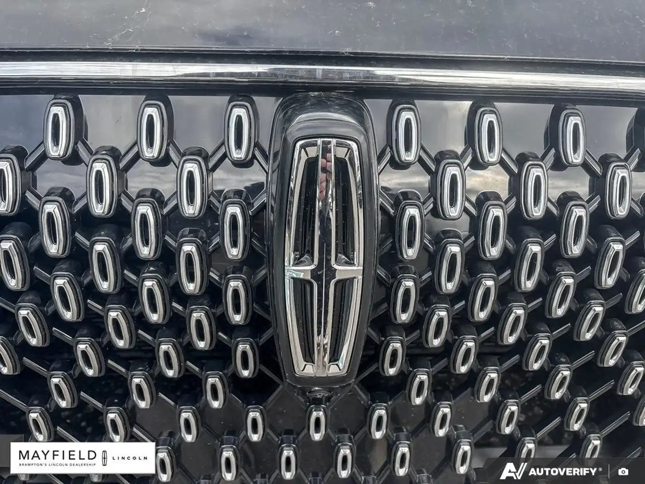 Lincoln Aviator снимка Lincoln Aviator