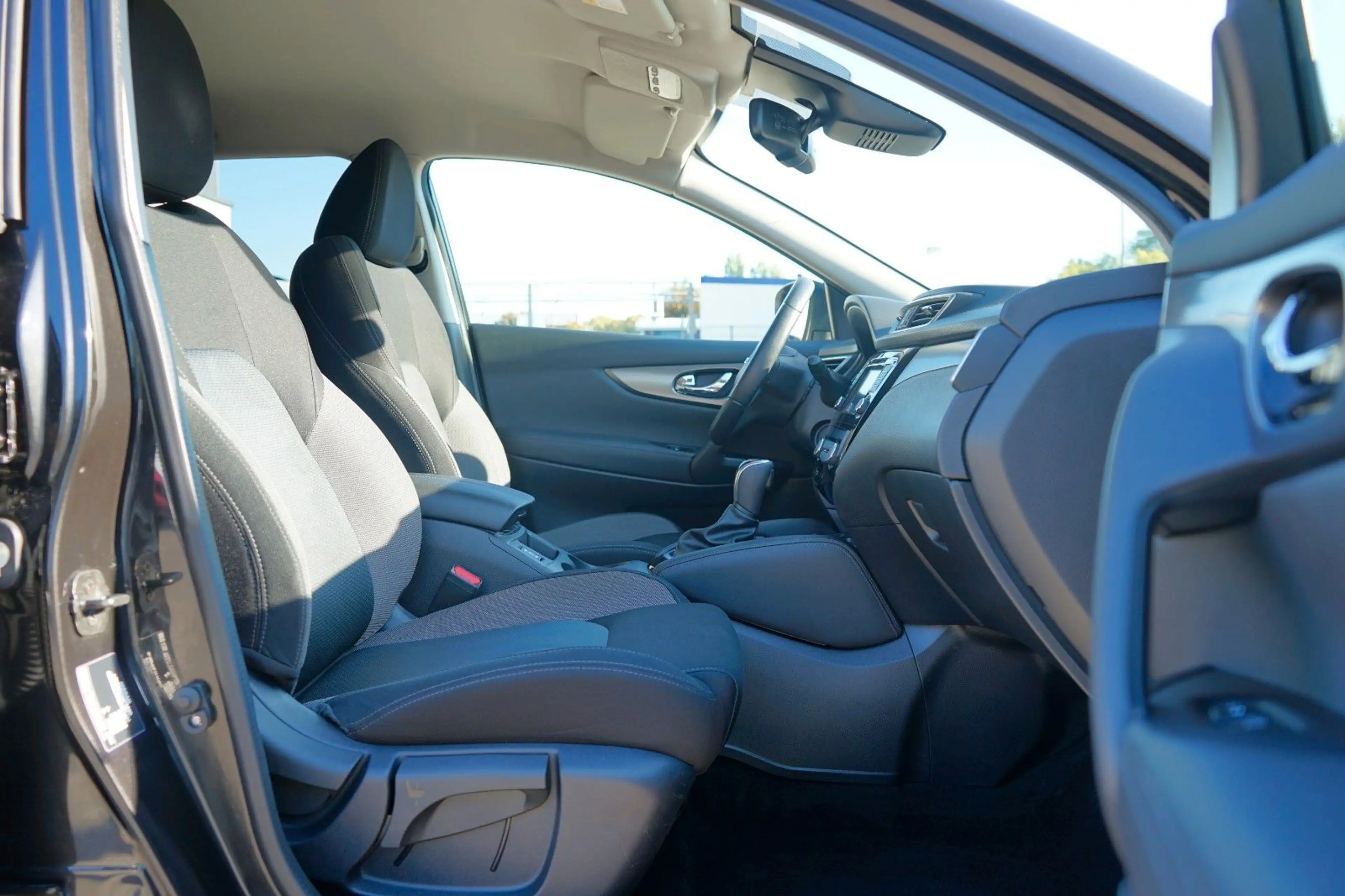 Nissan Qashqai N-Connecta 1.HAND/PDC/ACC/ISOFIX/RFK/MFL — photo 13