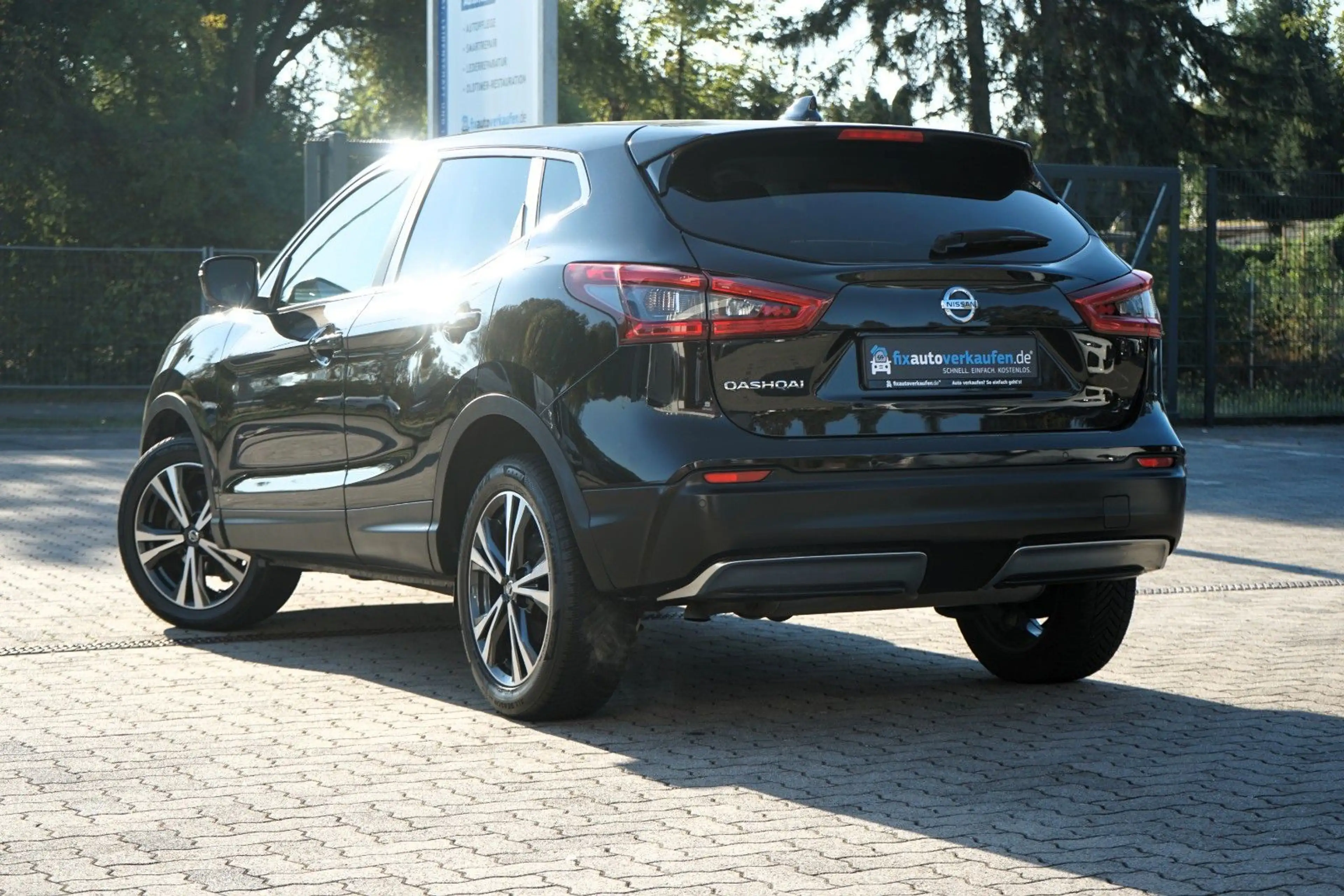 Nissan Qashqai N-Connecta 1.HAND/PDC/ACC/ISOFIX/RFK/MFL — photo 3