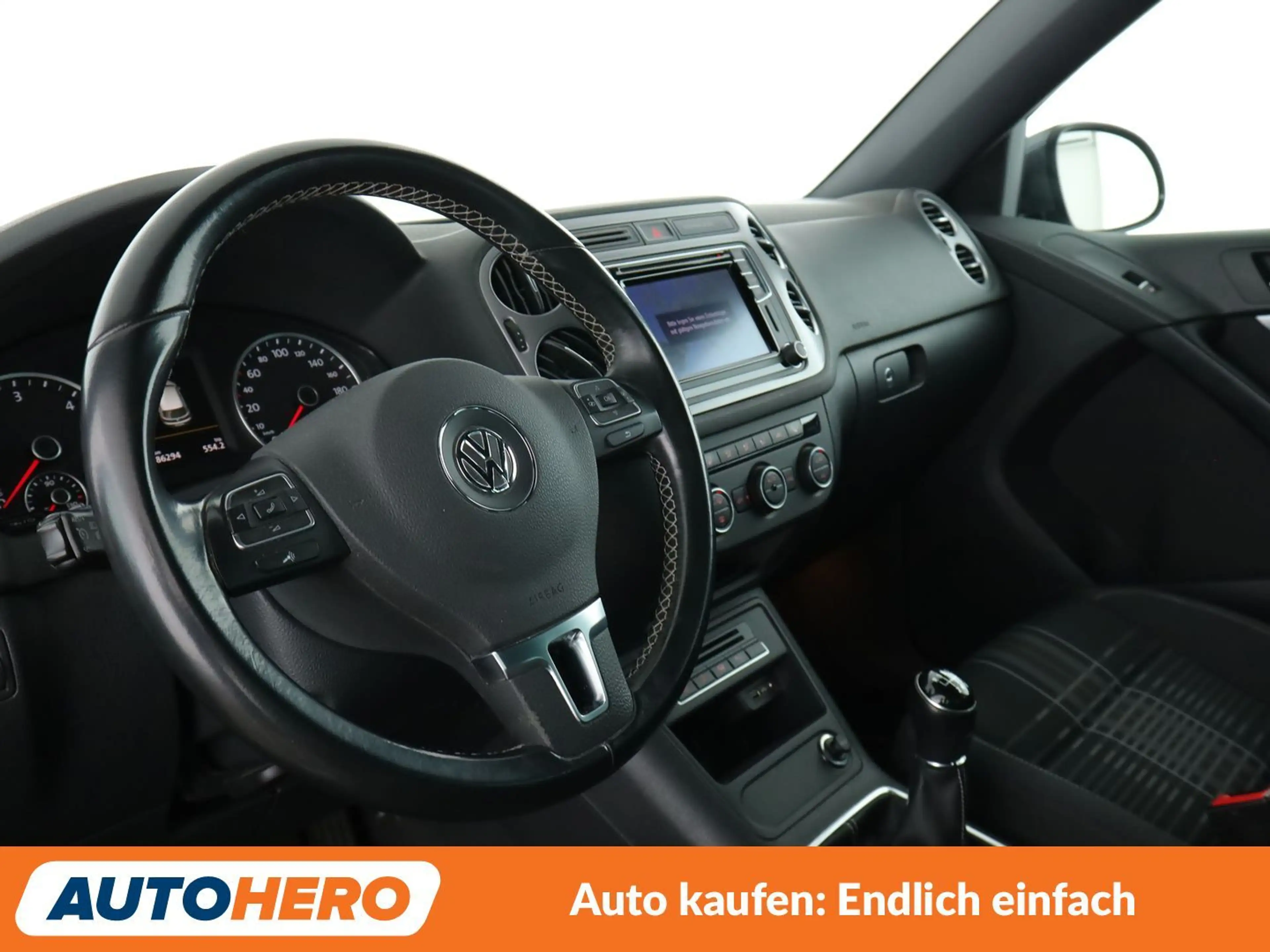 Volkswagen Tiguan 2.0 TDI Lounge Sport & Style BMT*NAVI*TEMPO*PDC*SH — photo 11