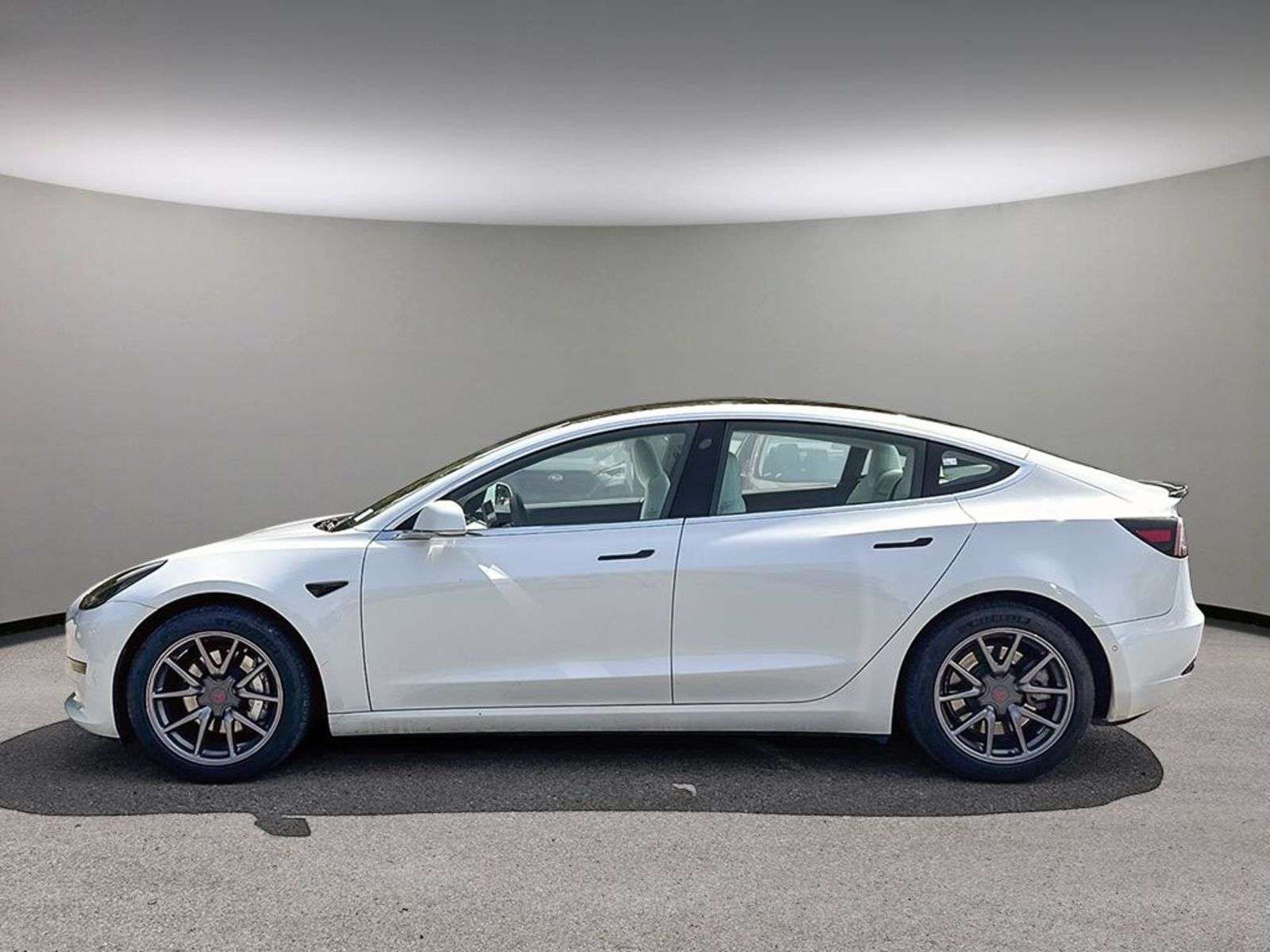 2020 Tesla Model 3 Standard Range Plus + LEATHER/NAVI/GLASS ROOF/REAR — снимка 1