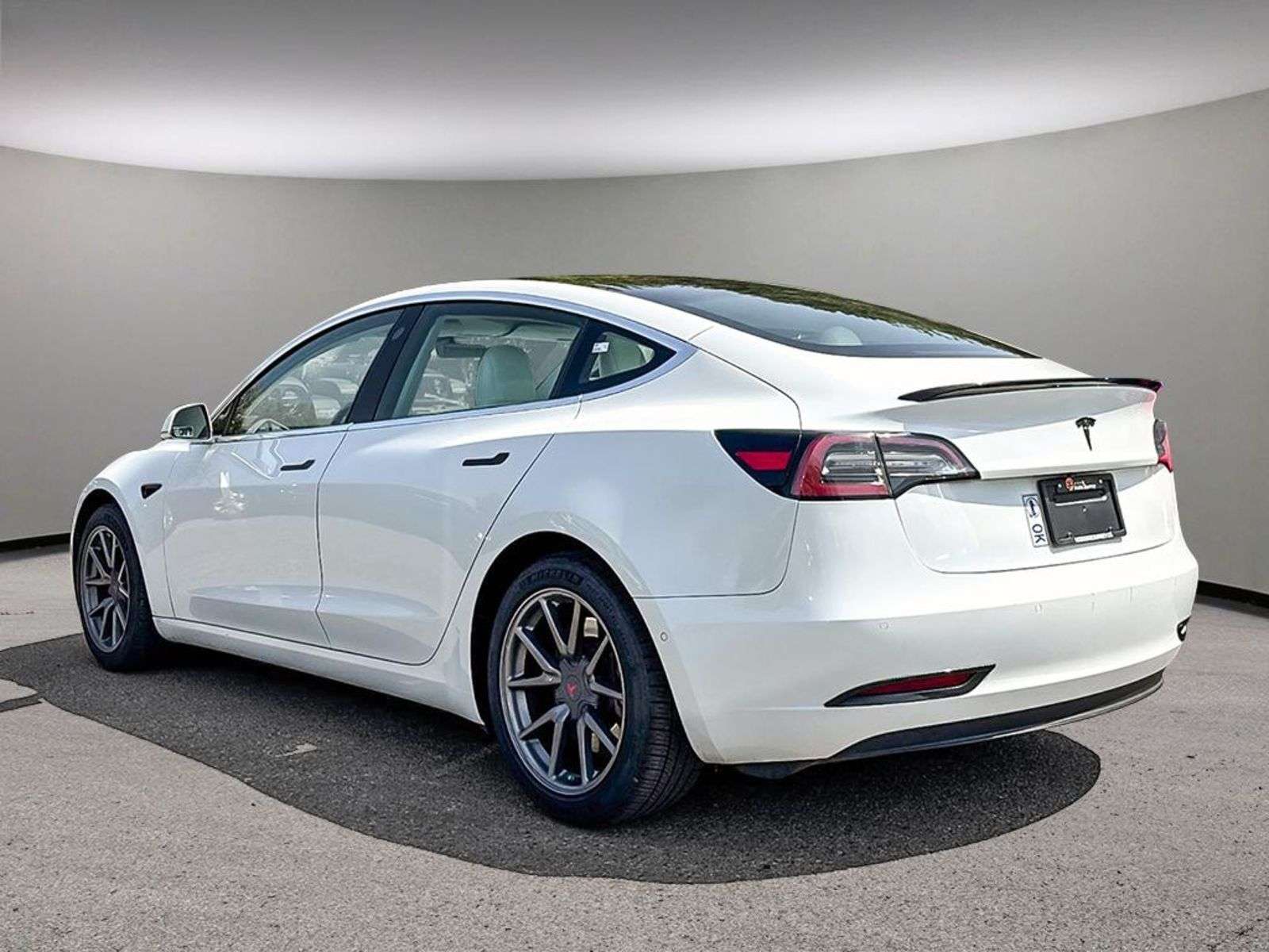2020 Tesla Model 3 Standard Range Plus + LEATHER/NAVI/GLASS ROOF/REAR — снимка 1