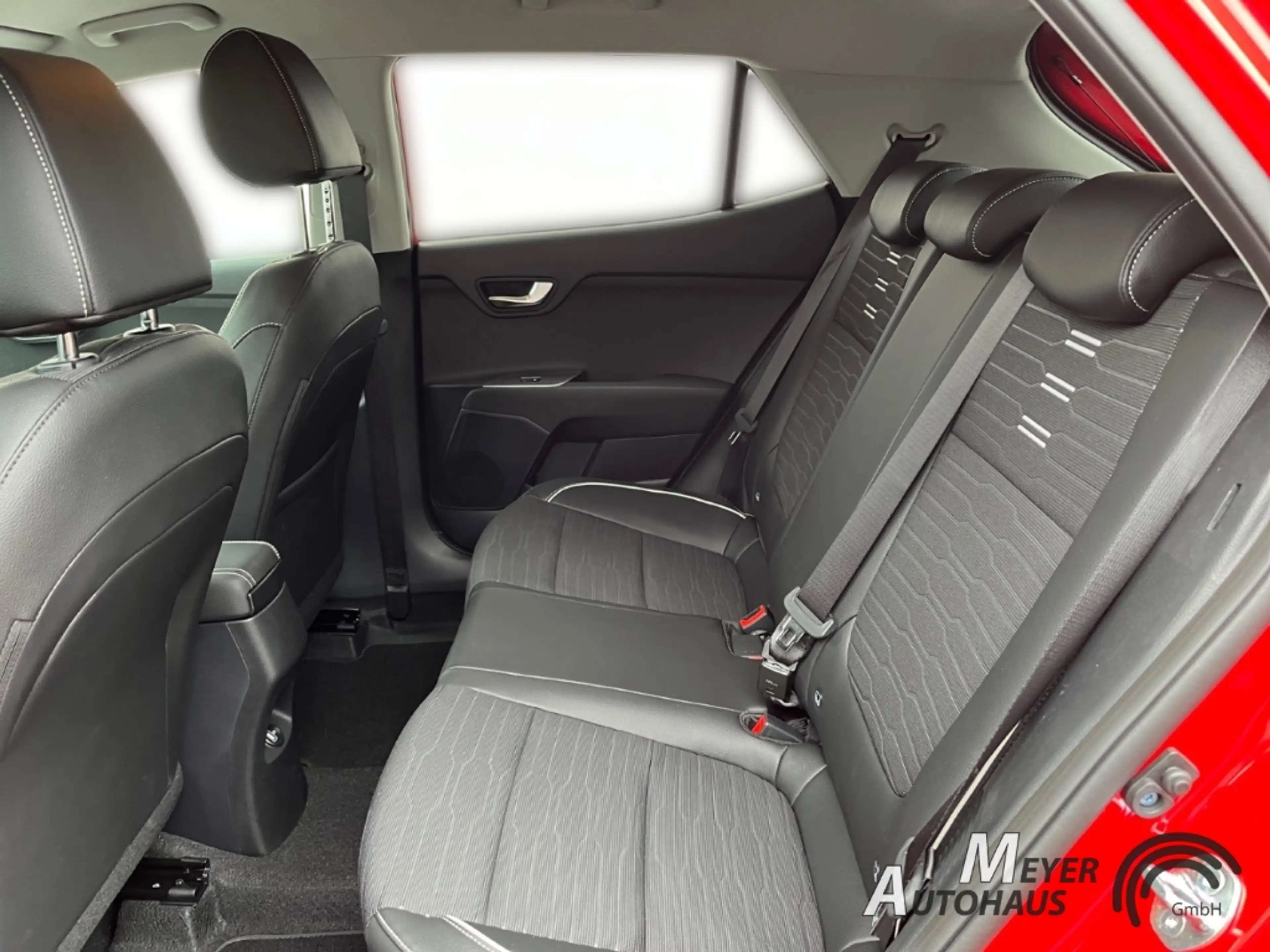Kia Stonic 1.0T-GDI GT-line 120 48V  Technologie-Paket+Sitzhe — photo 8