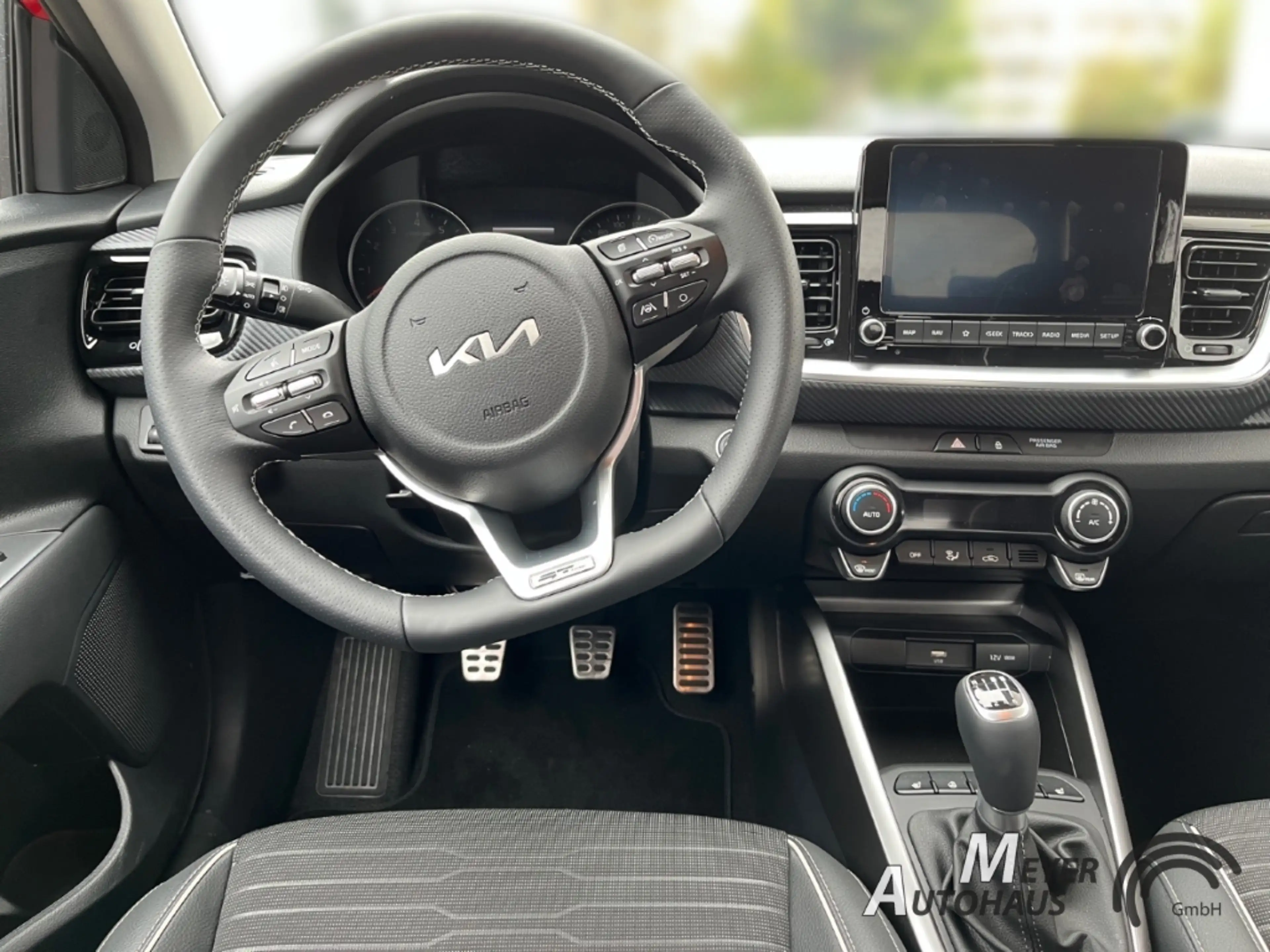 Kia Stonic 1.0T-GDI GT-line 120 48V  Technologie-Paket+Sitzhe — photo 15