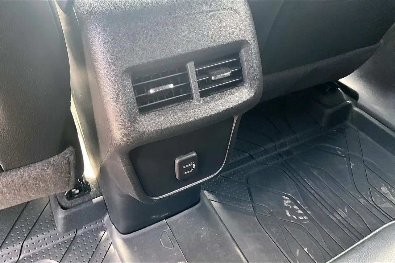 Chevrolet Equinox снимка Chevrolet Equinox