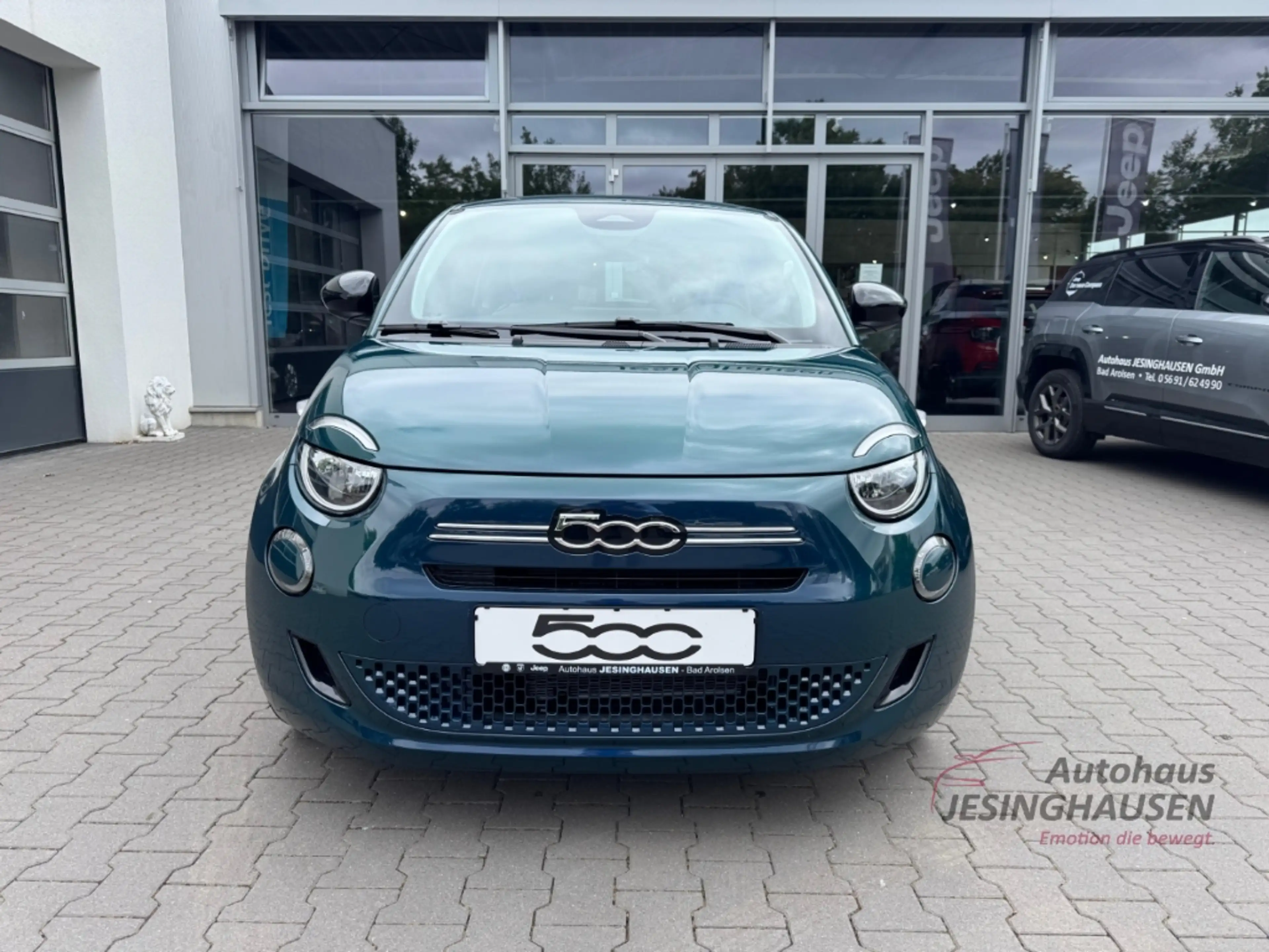 Fiat 500 Icon Digitales Cockpit Apple CarPl. Klima-Autom Te — photo 2