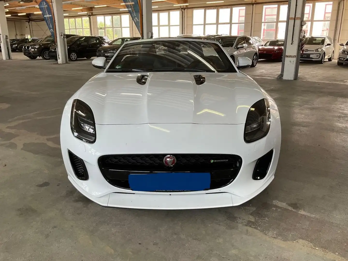 Jaguar F-Type F-Type Cabriolet 2.0 Aut. R-Dynamic Weiß - 1