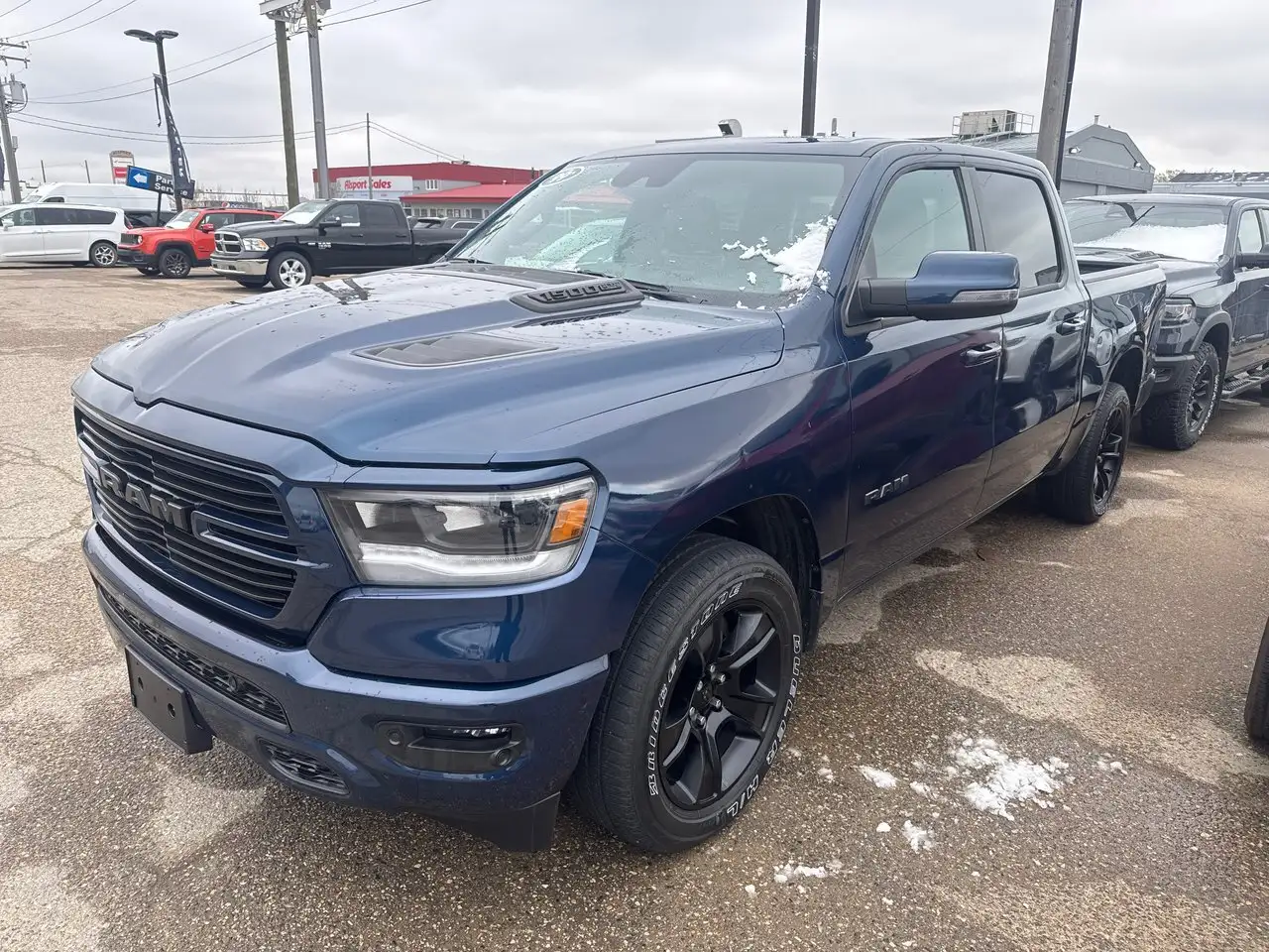 RAM 1500 снимка RAM 1500