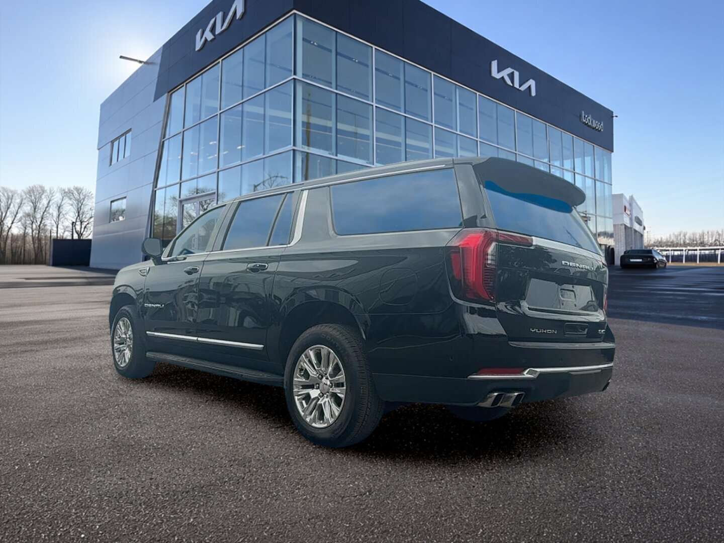 used 2025 GMC Yukon car, priced at $92,980
