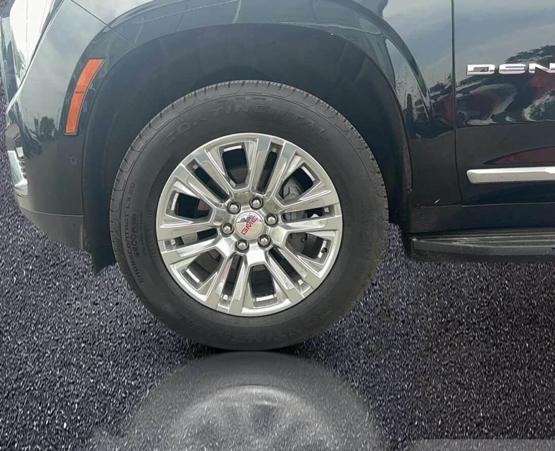 used 2025 GMC Yukon car, priced at $92,980