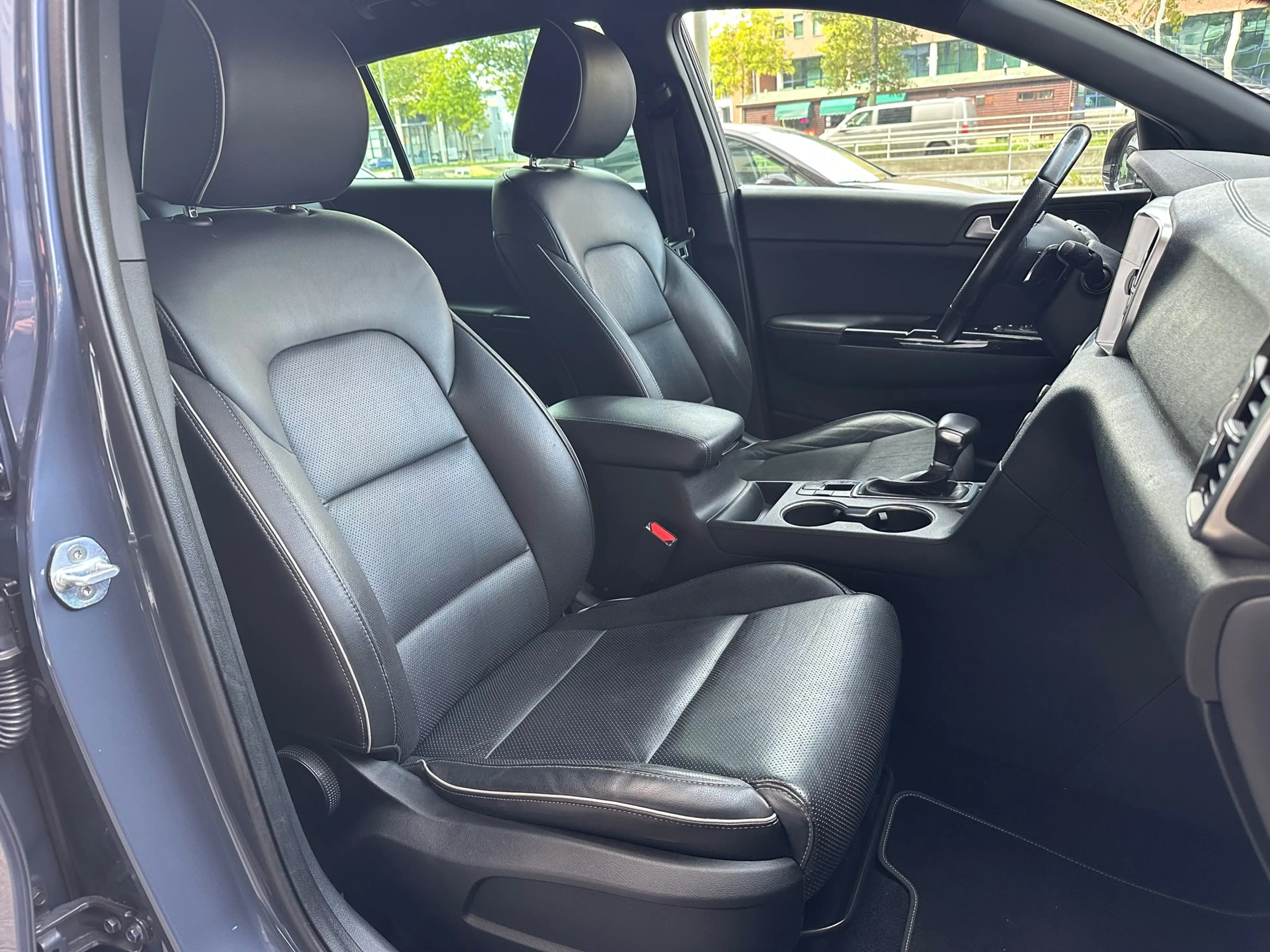 Kia Sportage 1.6 T-GDI 4WD GT-Line First Edition Aut Leer Camer — photo 12