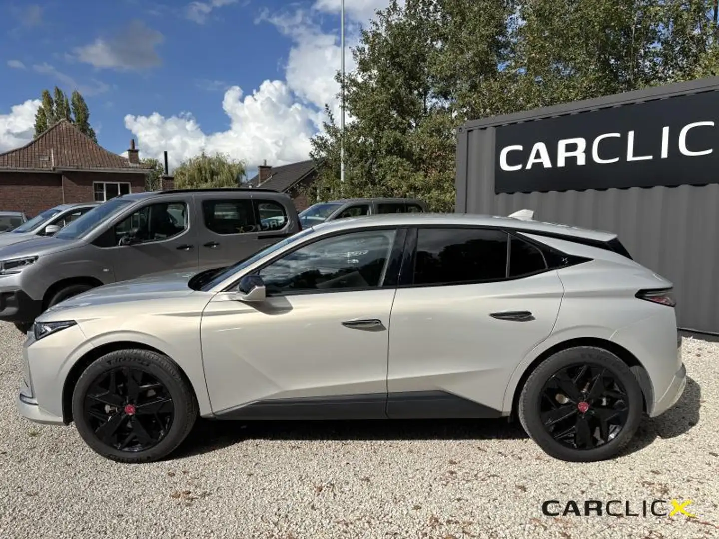 DS Automobiles DS 4 Crossback 1.2 aut. Performance Line + Grijs - 2