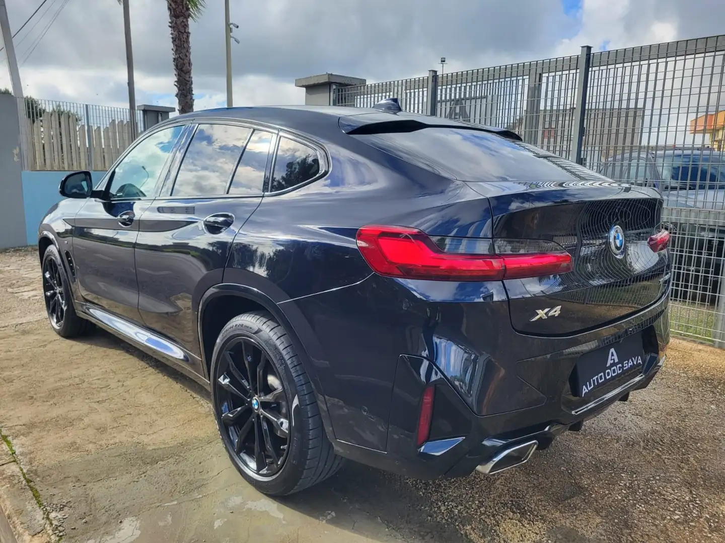 BMW X4 X4 X-Drive20d Mhev 48V M-Sport+Pelle+Cerchi 20.. Schwarz - 1
