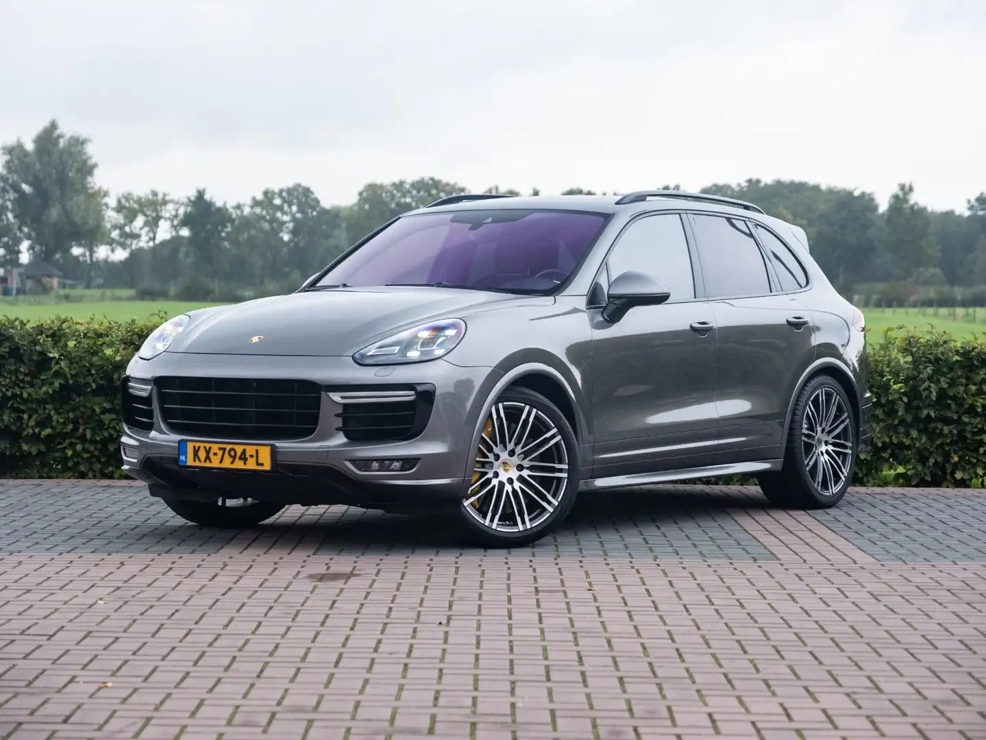 Porsche Cayenne 4.8 Turbo S | 571pk | Org NL | Volleder |  Keramis Gris - 2
