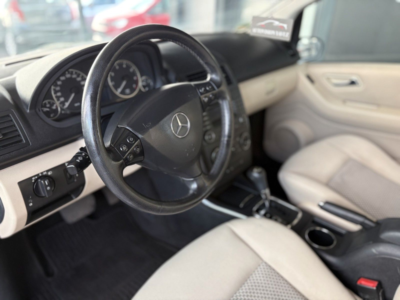 Mercedes-Benz A 150 /TÜV NEU SERVICE NEU/PDC/AUTOMATIK/SHZ/ — photo 8