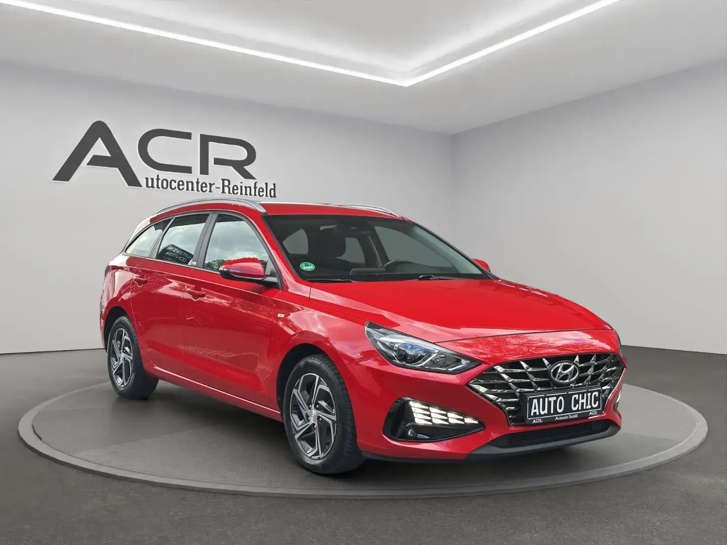 Hyundai i30 cw Mild-Hyb./APPLE/Spurhalt.ass/TEMP/KAM/SHZ Rot - 1
