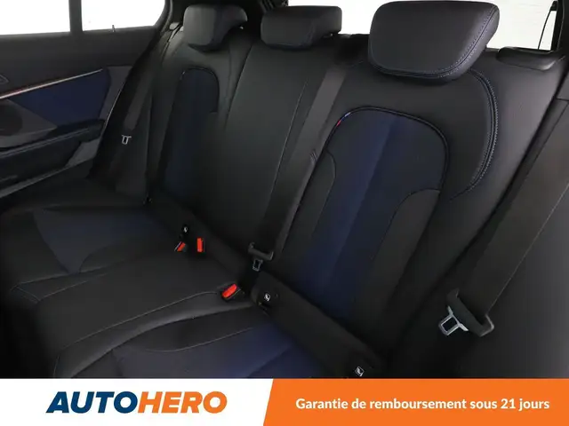BMW 1 Series view 14