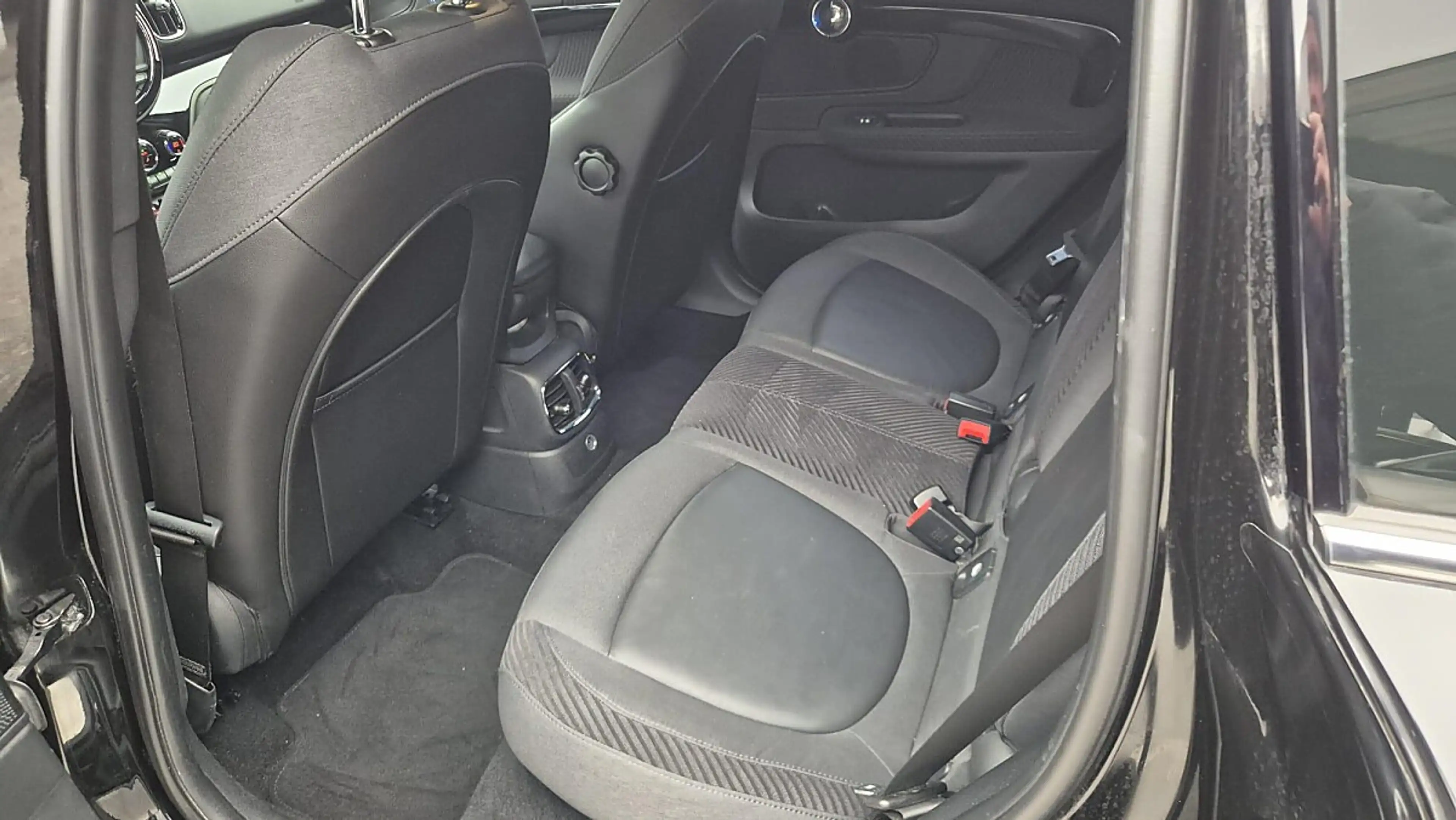 MINI Cooper D Countryman MINI Countryman Cooper D Aut. — photo 7
