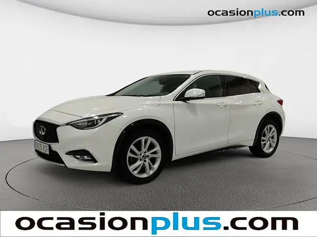 Infiniti Q30 1.6t Premium 122