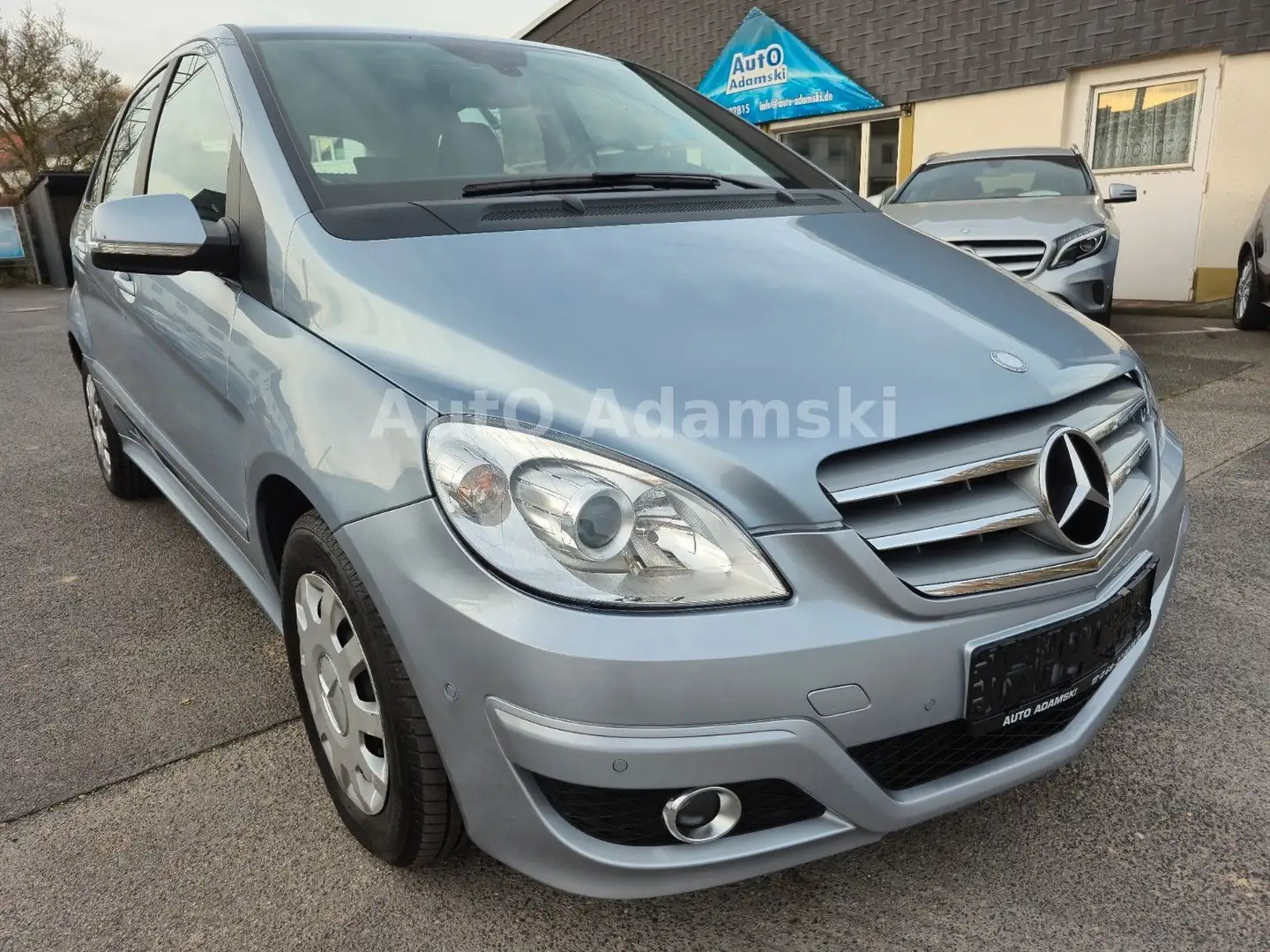 Mercedes-Benz B 180 Autotronic 1.Hand Parkassistent 75tkm Blau - 2