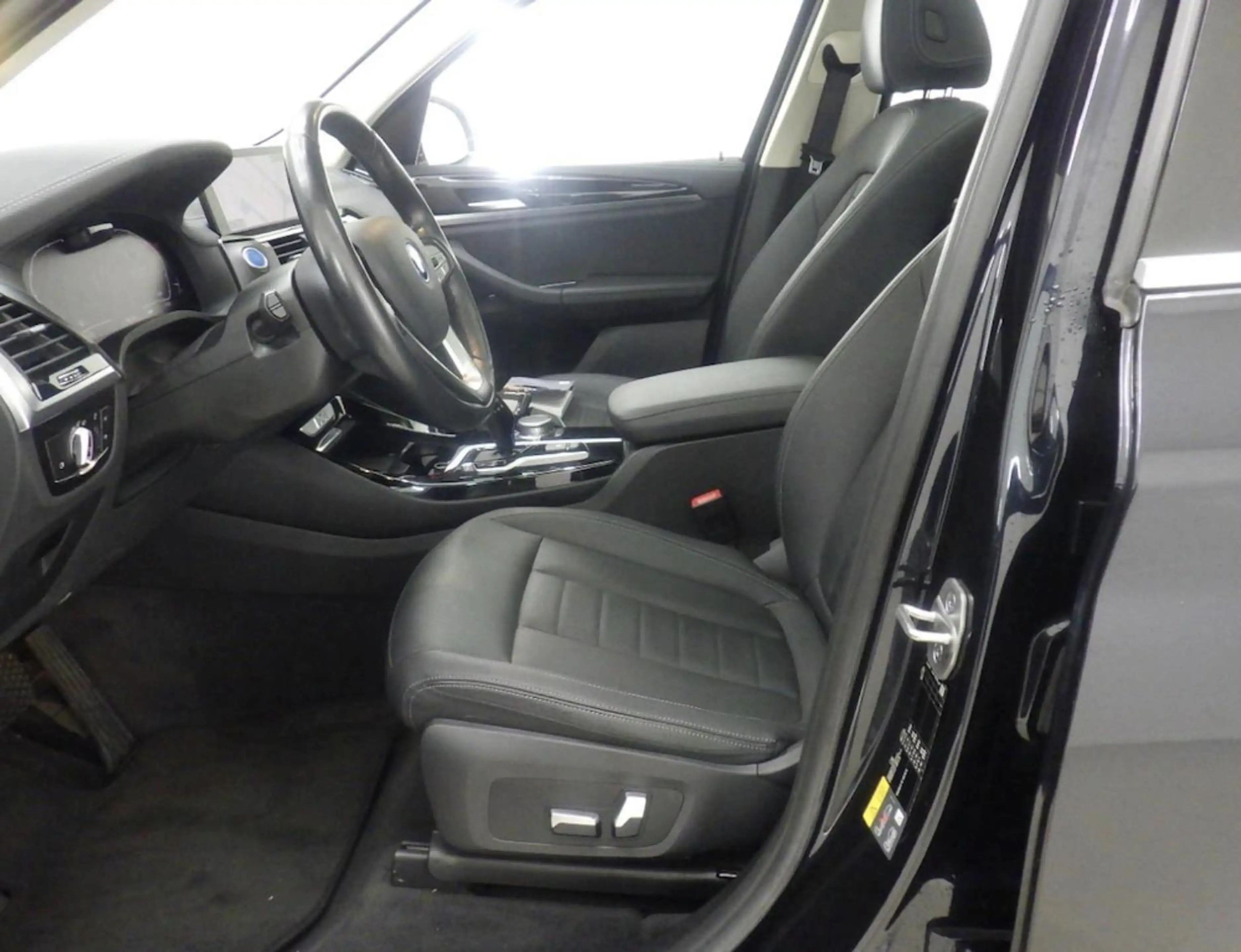 BMW iX3 Executive 80 kWh | SOH 99,26% | Adaptieve Cruise C — photo 4