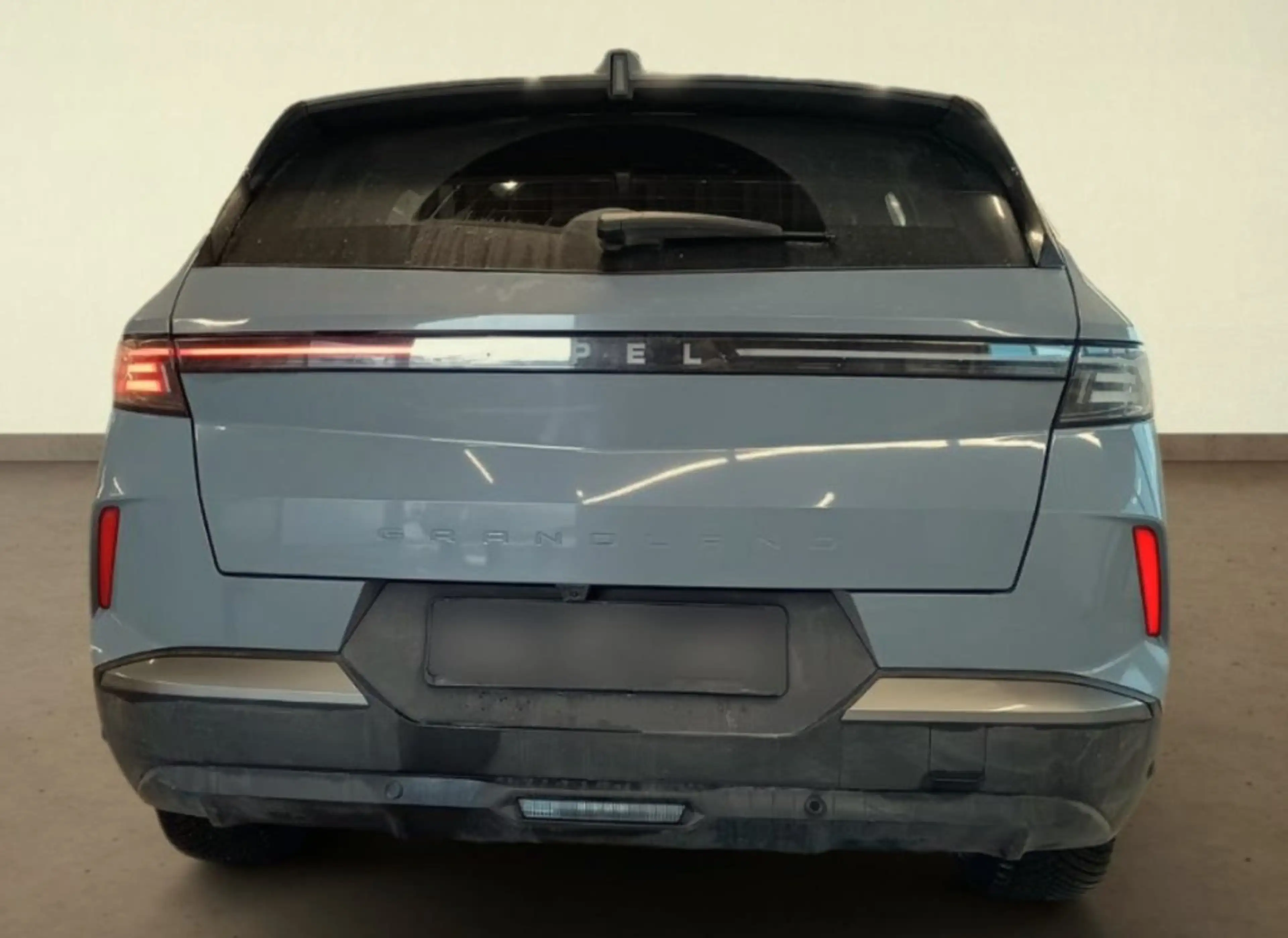 Opel Grandland X GRANDLAND Edition Hybrid 145 e-DCT LP € 41.733,- — photo 6