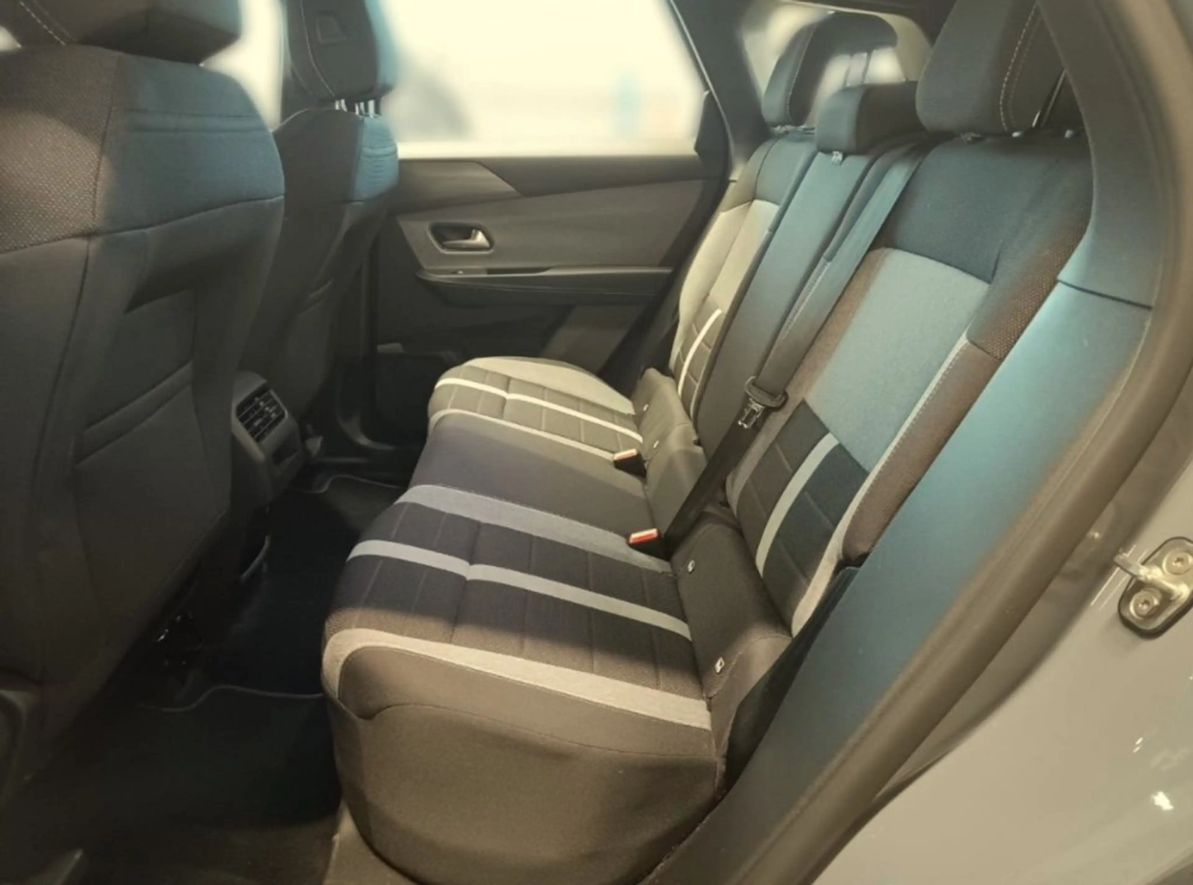 Opel Grandland X GRANDLAND Edition Hybrid 145 e-DCT LP € 41.733,- — photo 10