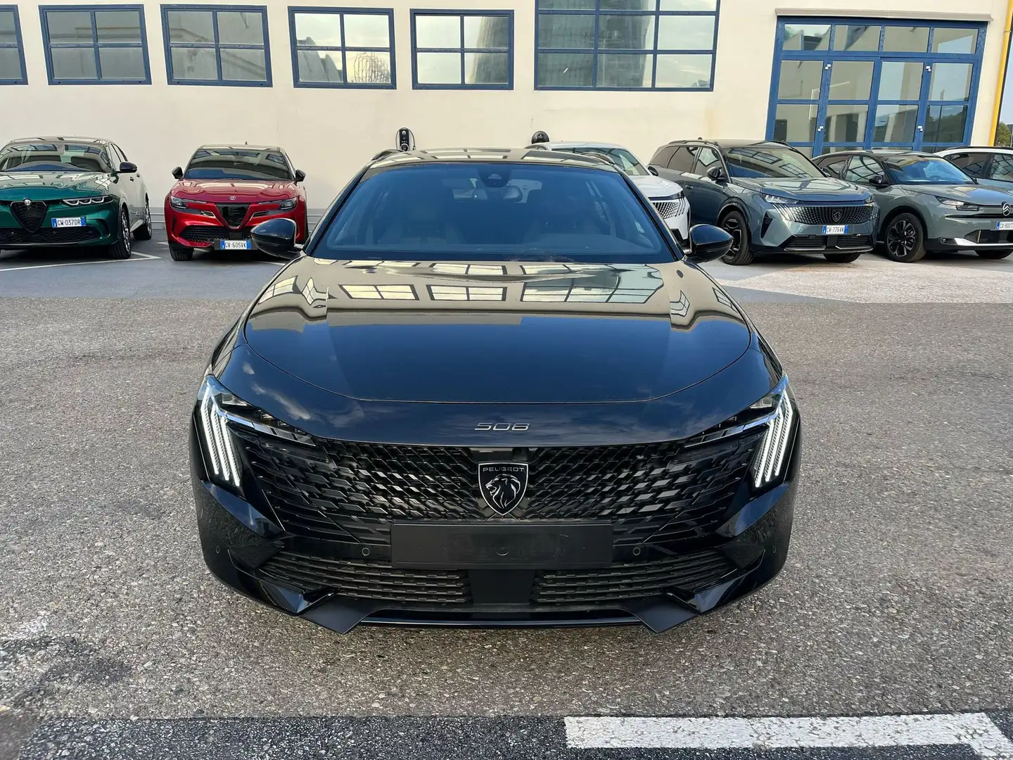 Peugeot 508 BlueHDi 130 Stop&Start EAT8 SW Allure Czarny - 2