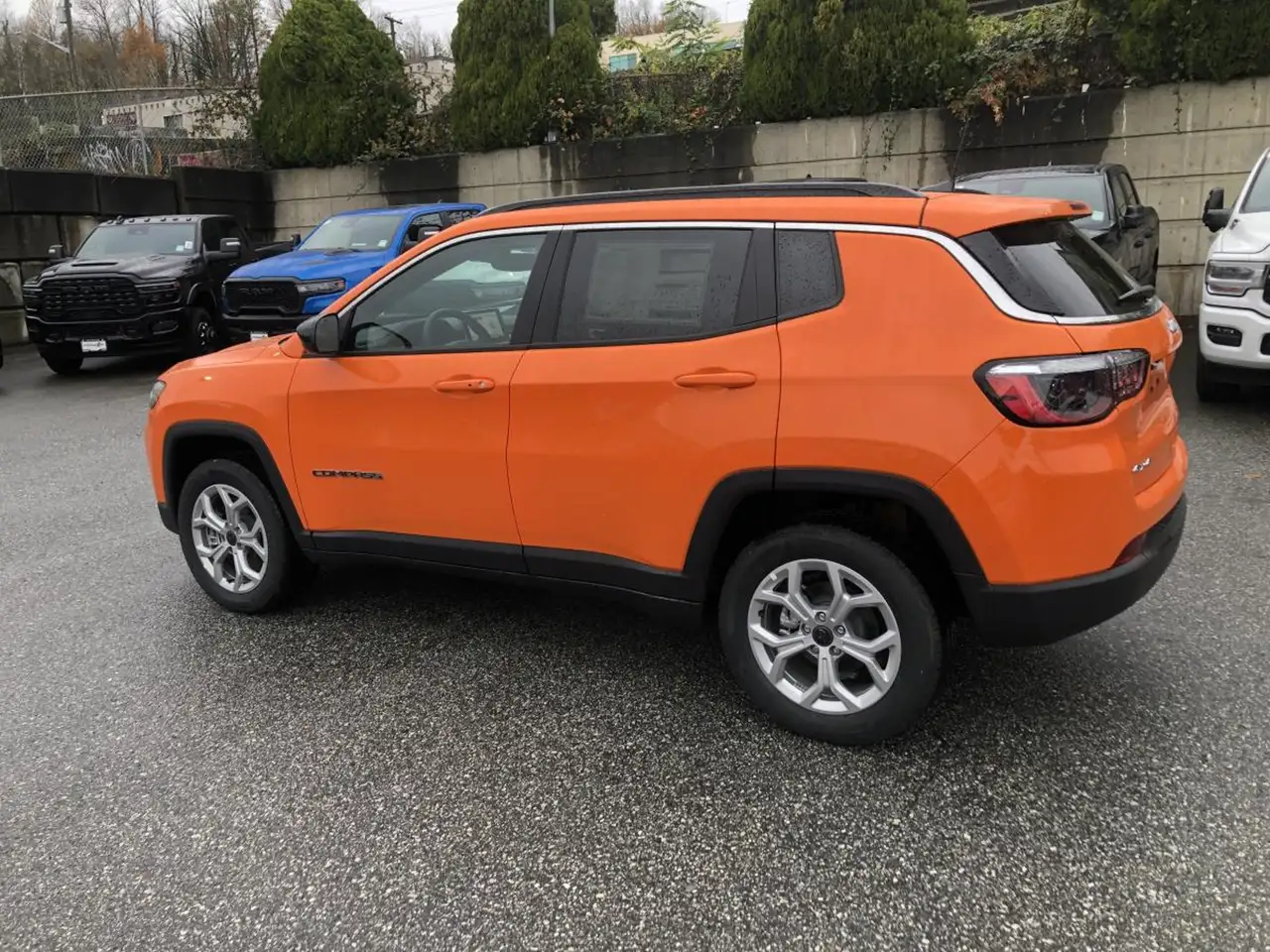 Jeep Compass photo Jeep Compass